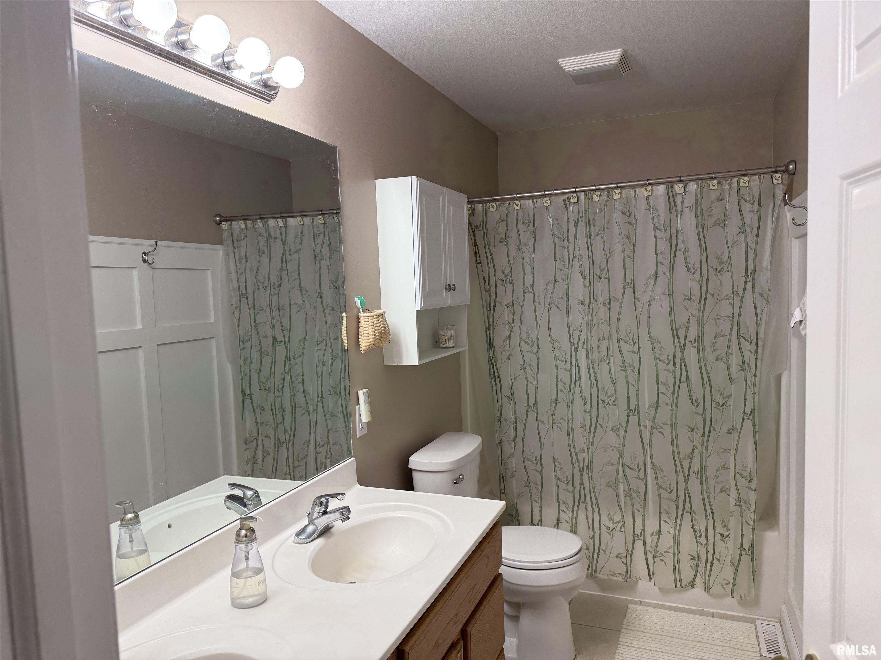 3511 W Brenwick Drive, Peoria, Illinois image 46