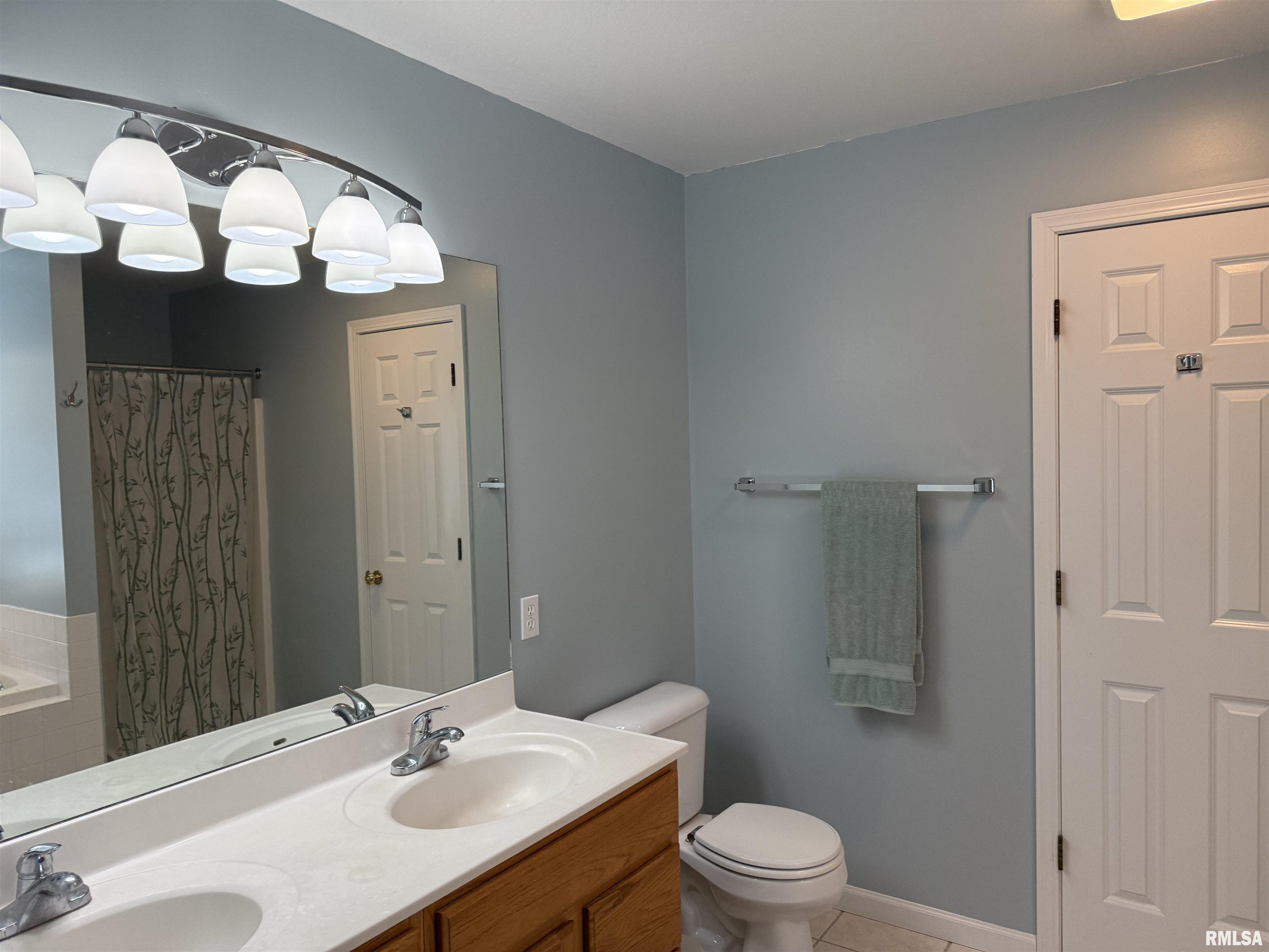 3511 W Brenwick Drive, Peoria, Illinois image 31
