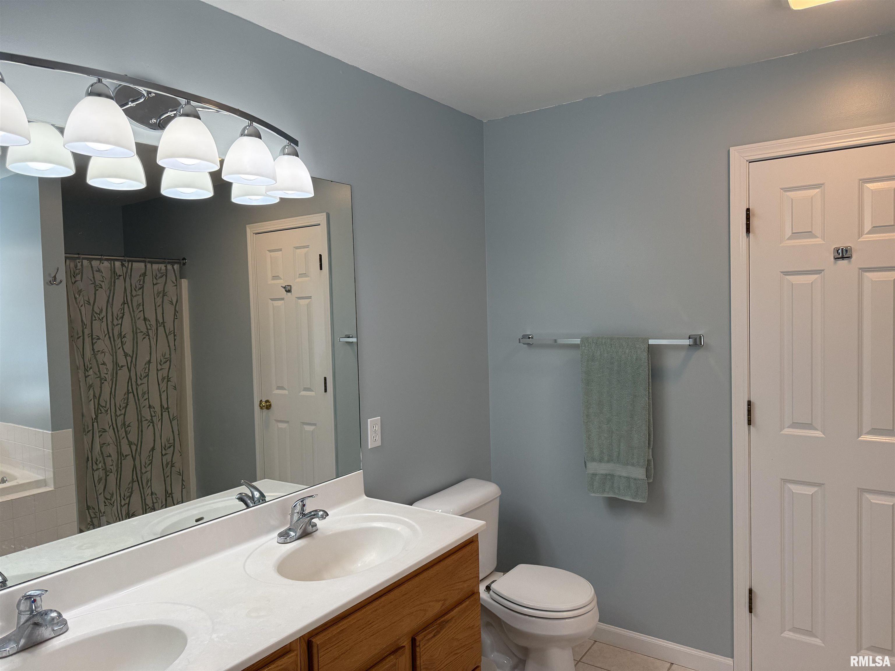3511 W Brenwick Drive, Peoria, Illinois image 30