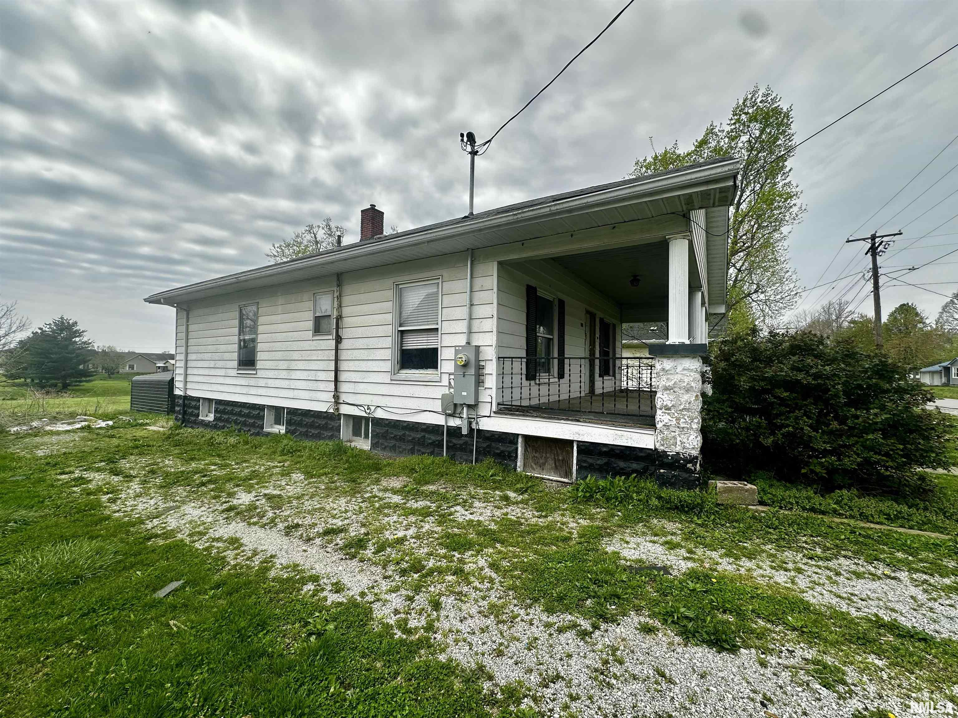 111 E Walker Street, Galatia, Illinois image 13