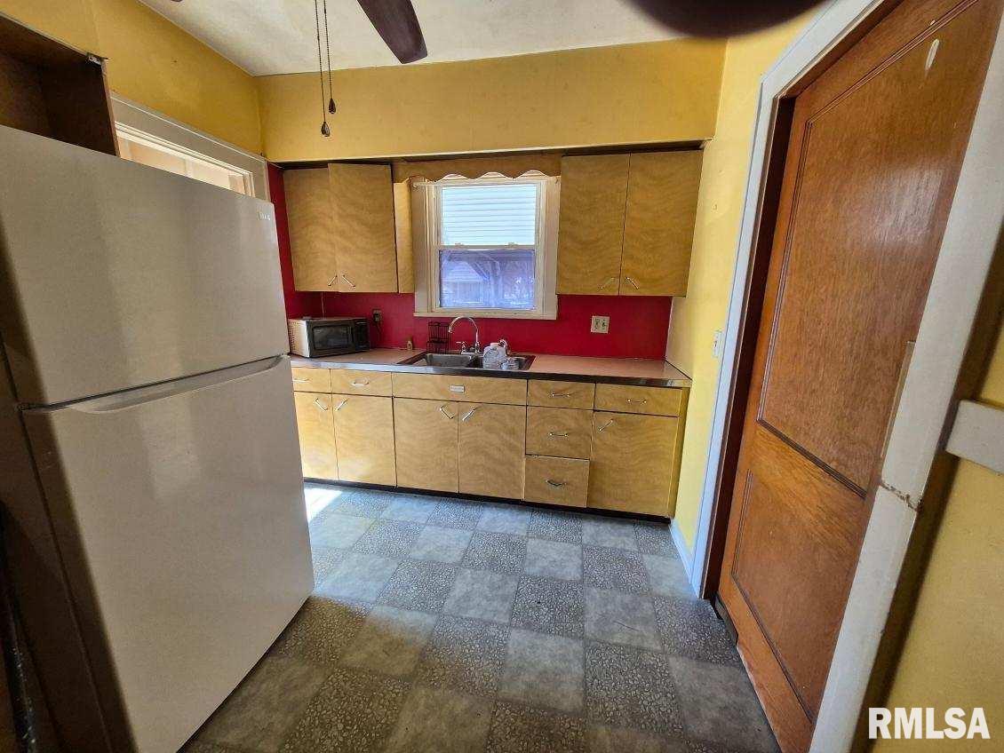 2218 W Butler Street, Peoria, Illinois image 10