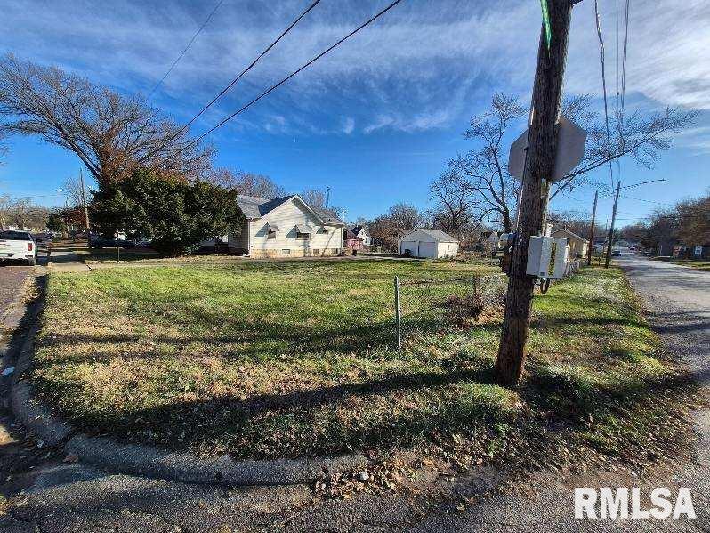 2218 W Butler Street, Peoria, Illinois image 13
