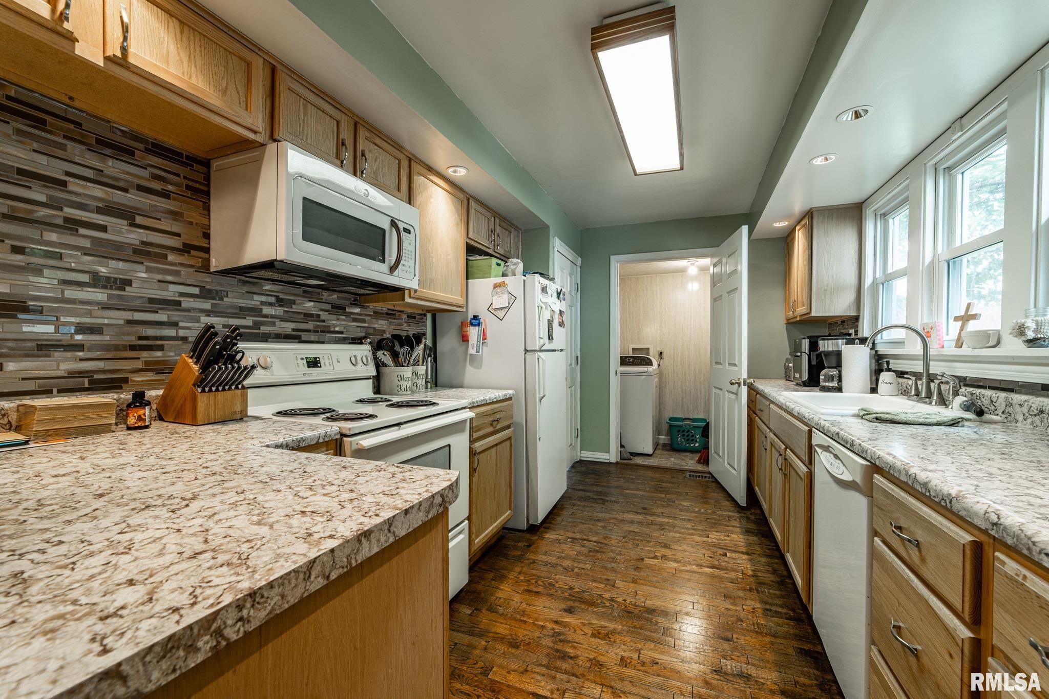 1108 6th Street, Lincoln, Illinois image 7
