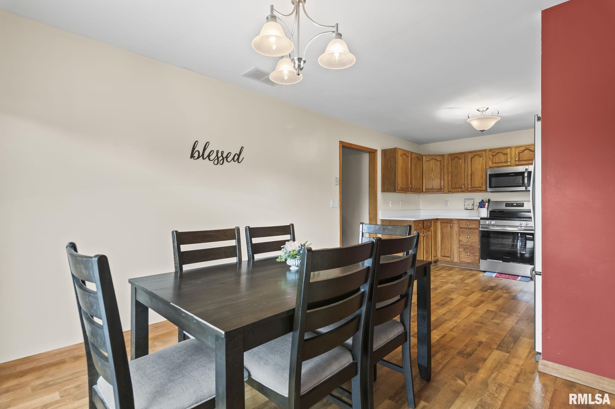 110 Brookside Glen Drive, Sherman, Illinois image 13