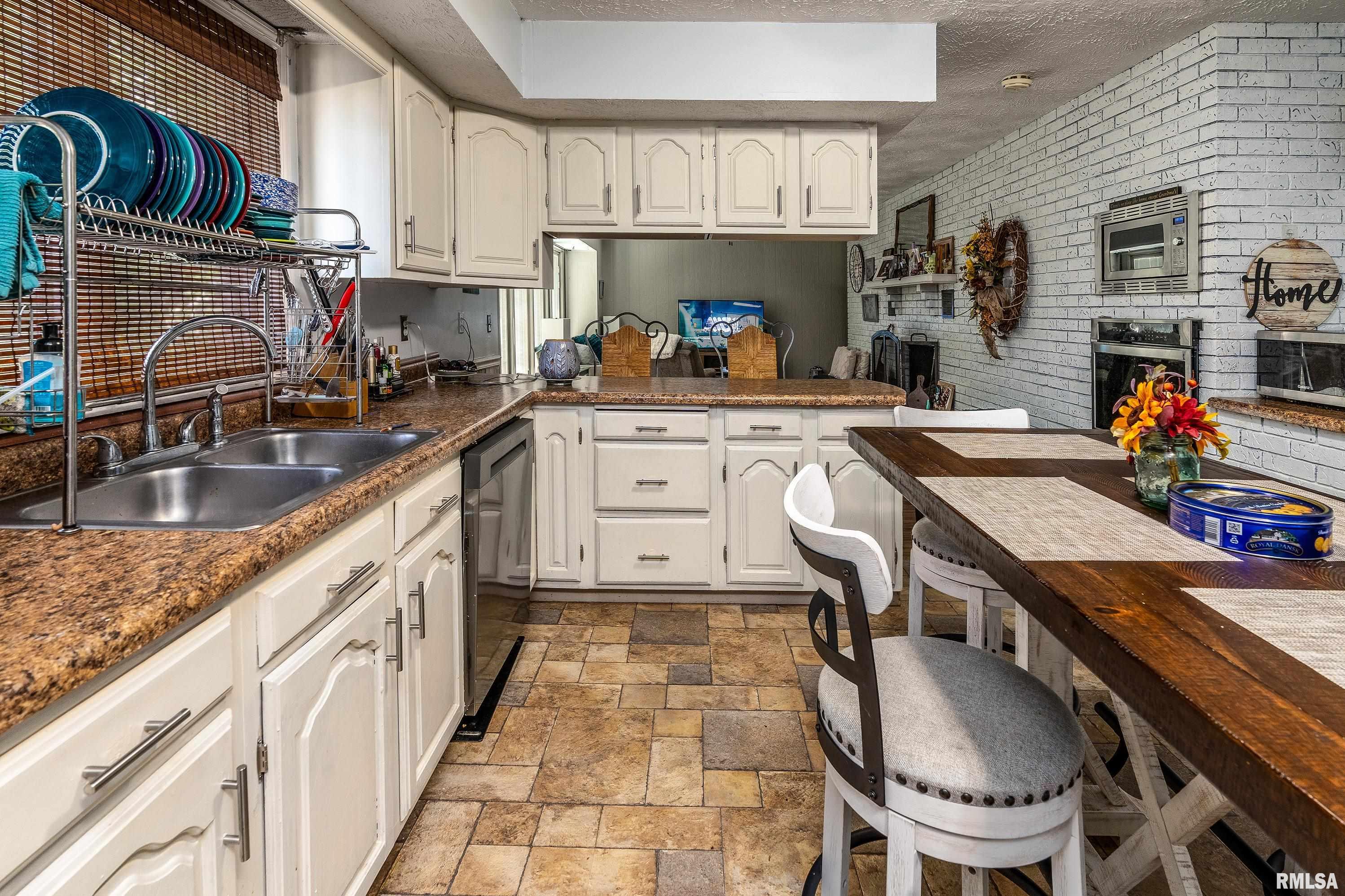 1881 Russell Road, West Frankfort, Illinois image 23