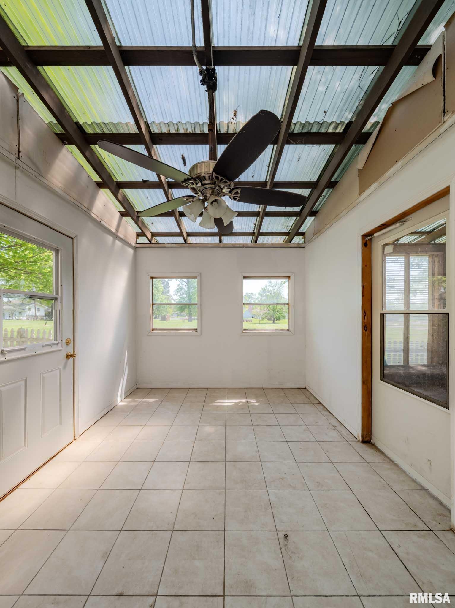 1203 Abbey Lane, Marion, Illinois image 29