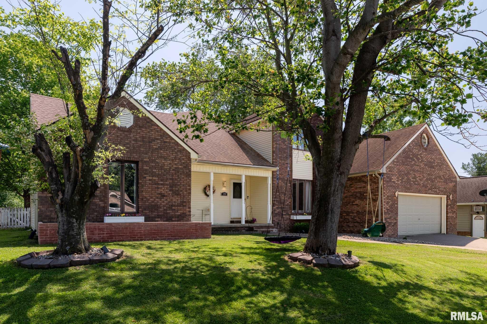 1203 Abbey Lane, Marion, Illinois image 3