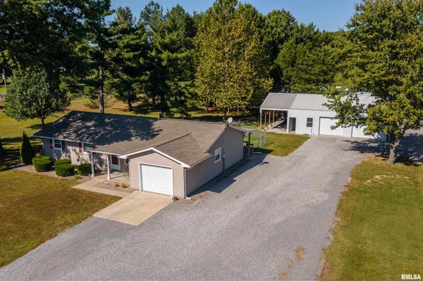 7009 CHERRY VALLEY RD, MARION, IL 62959 - Image cae7d2b9dc02ac675a8b7cb6f0ac5d8a/2191578845