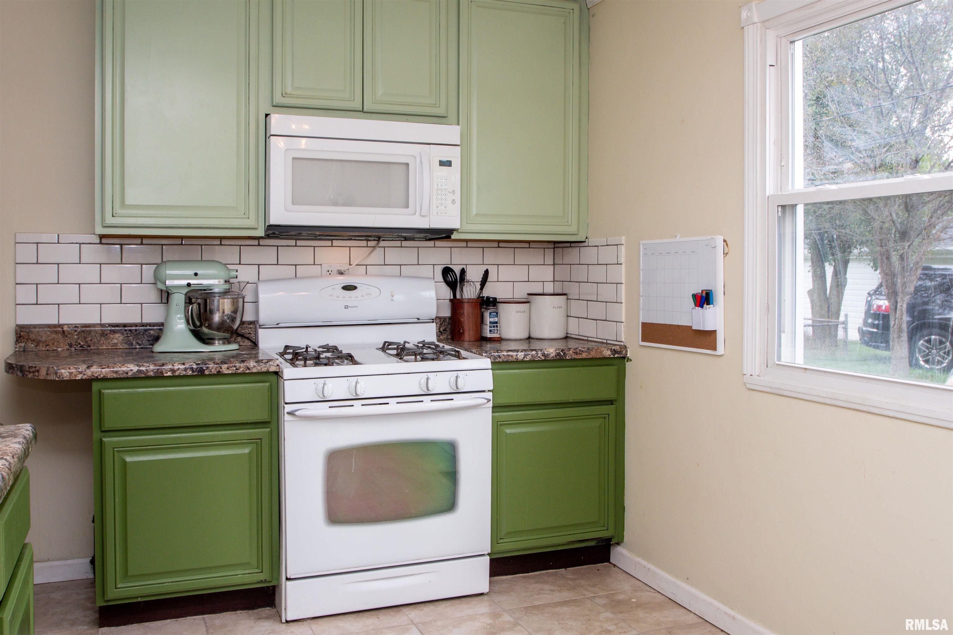 3320 N Stanley Street, Peoria, Illinois image 10