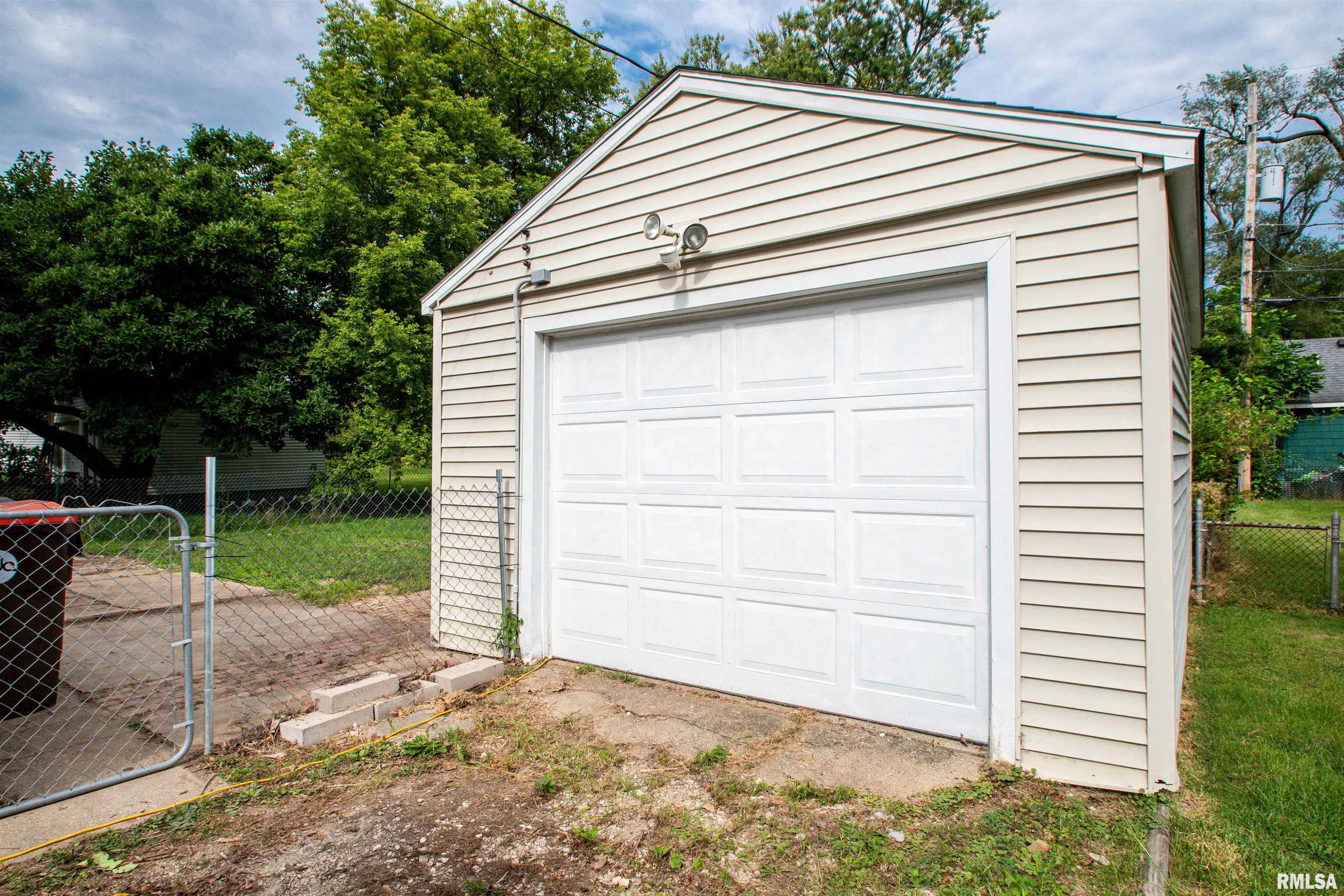 3320 N Stanley Street, Peoria, Illinois image 26