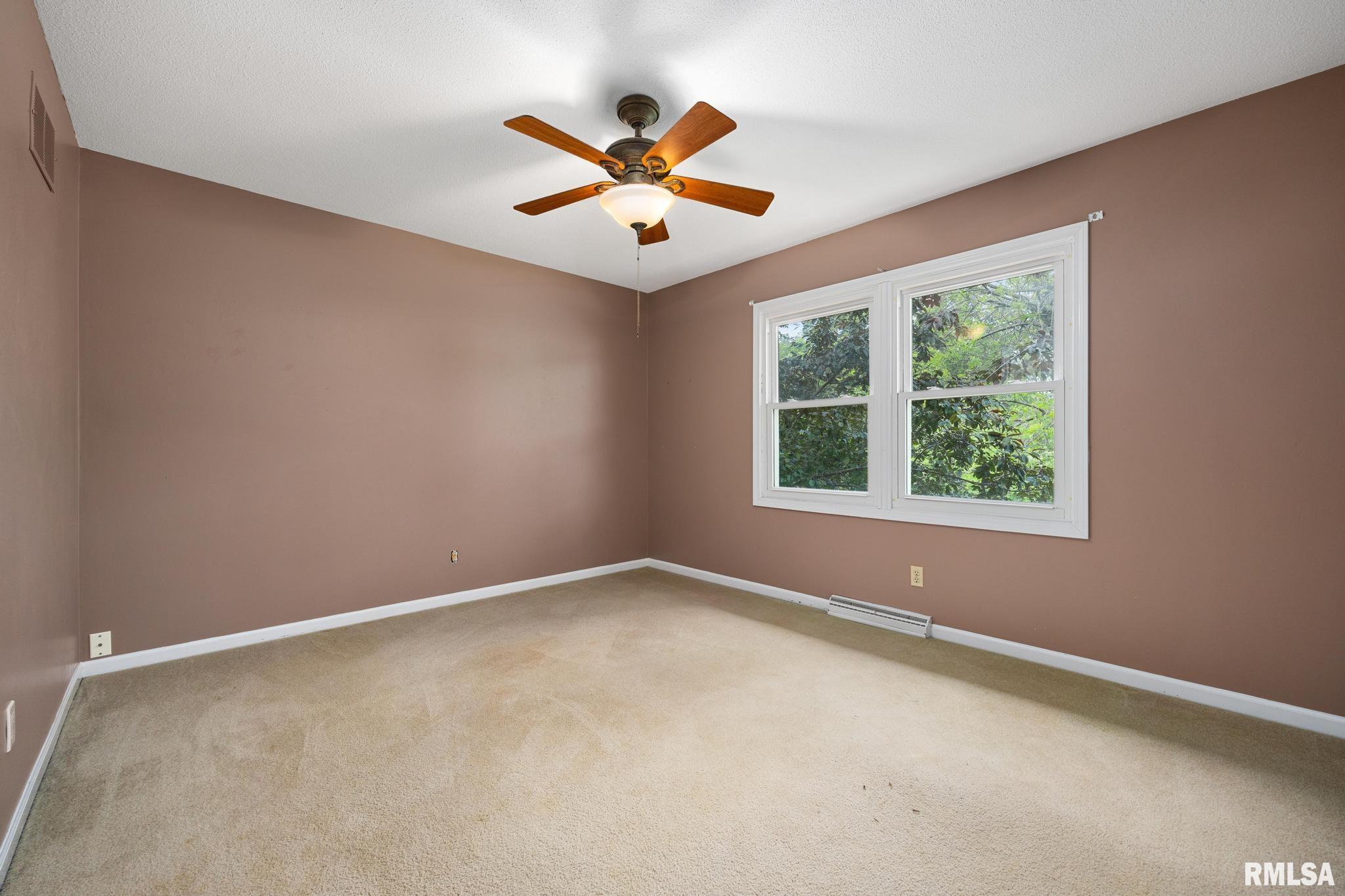 166 Hopewell Drive, Sparland, Illinois image 16