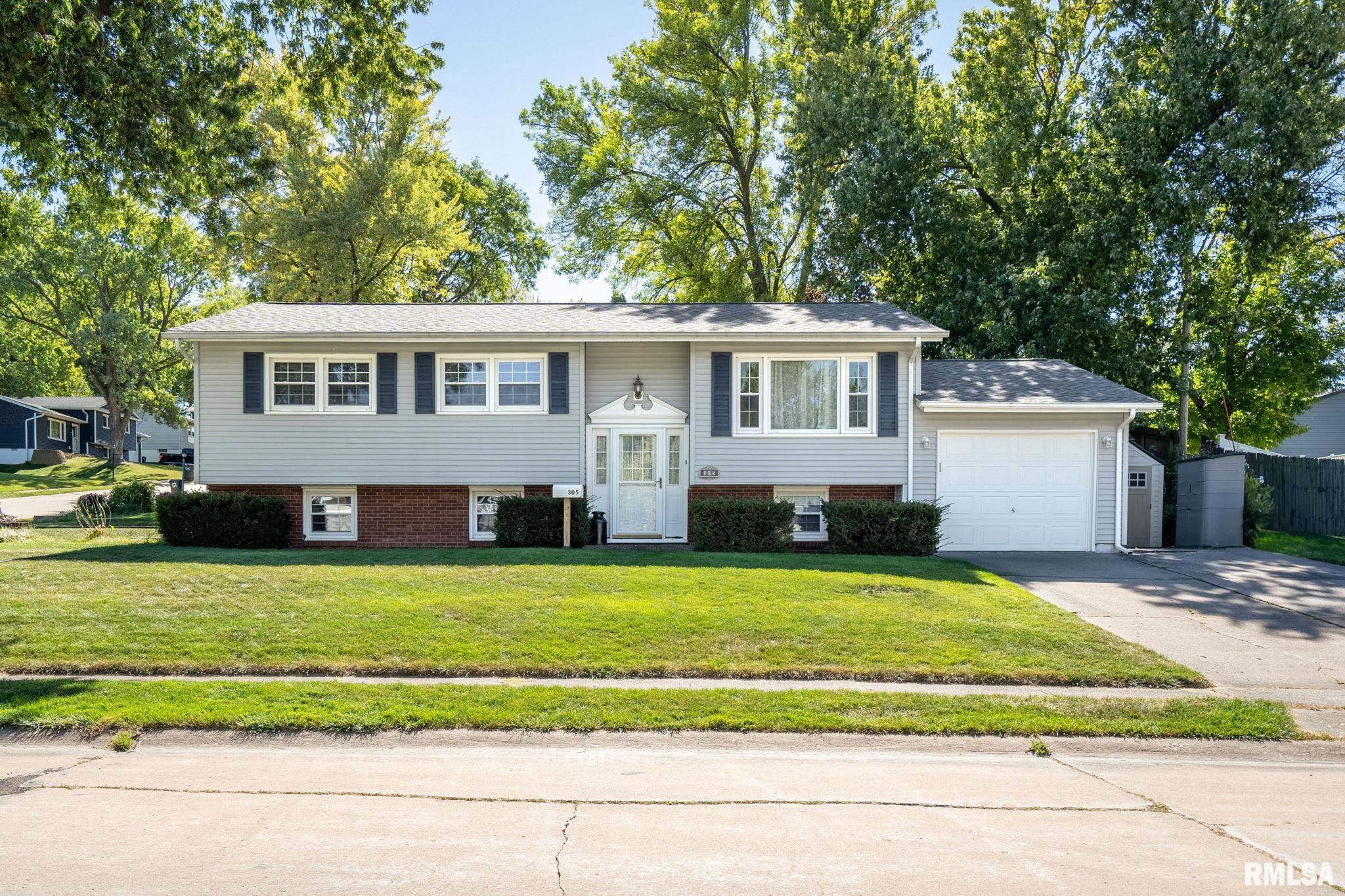 305 Colony Drive, Davenport, Iowa image 1