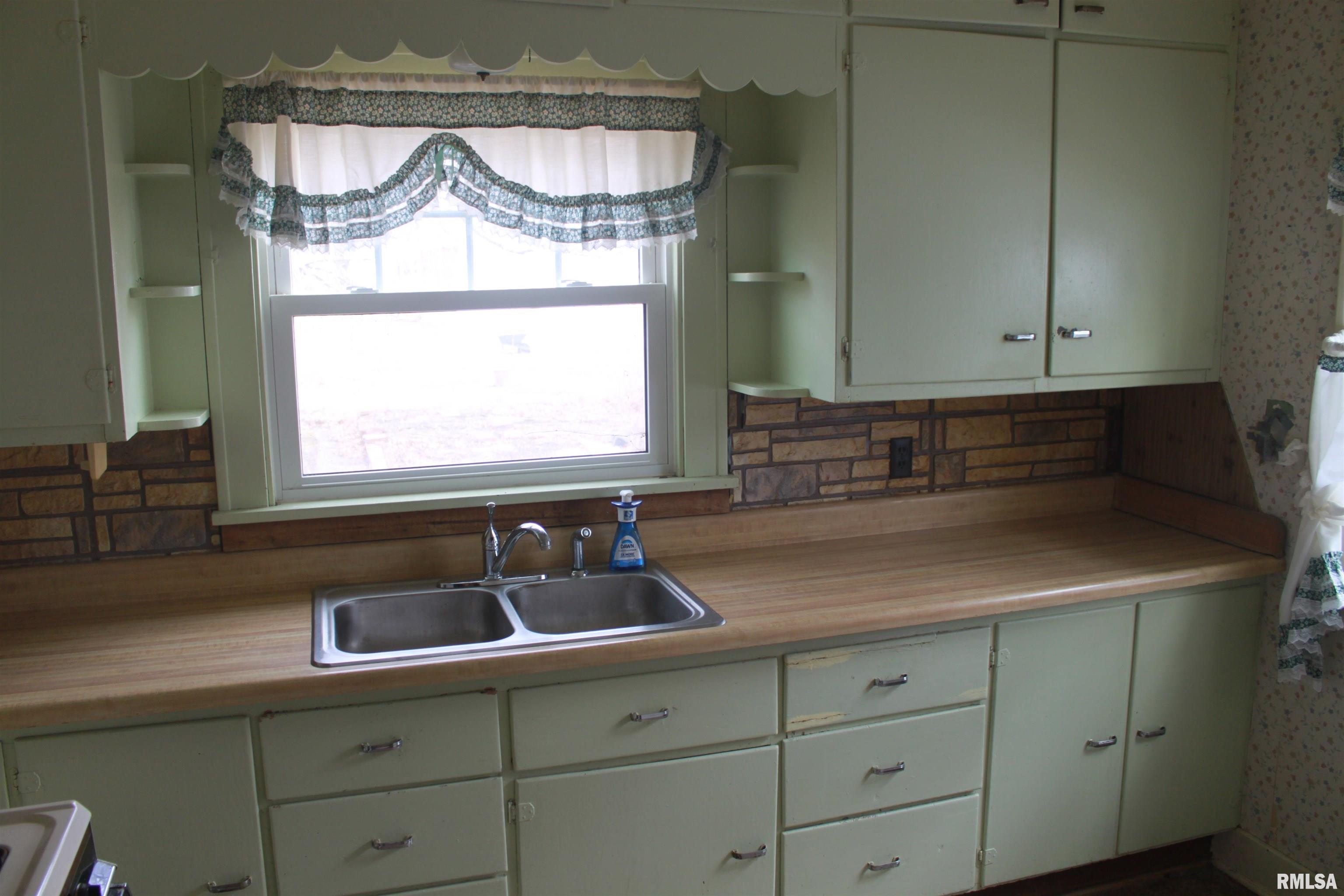 531 29th Avenue, Moline, Illinois image 10