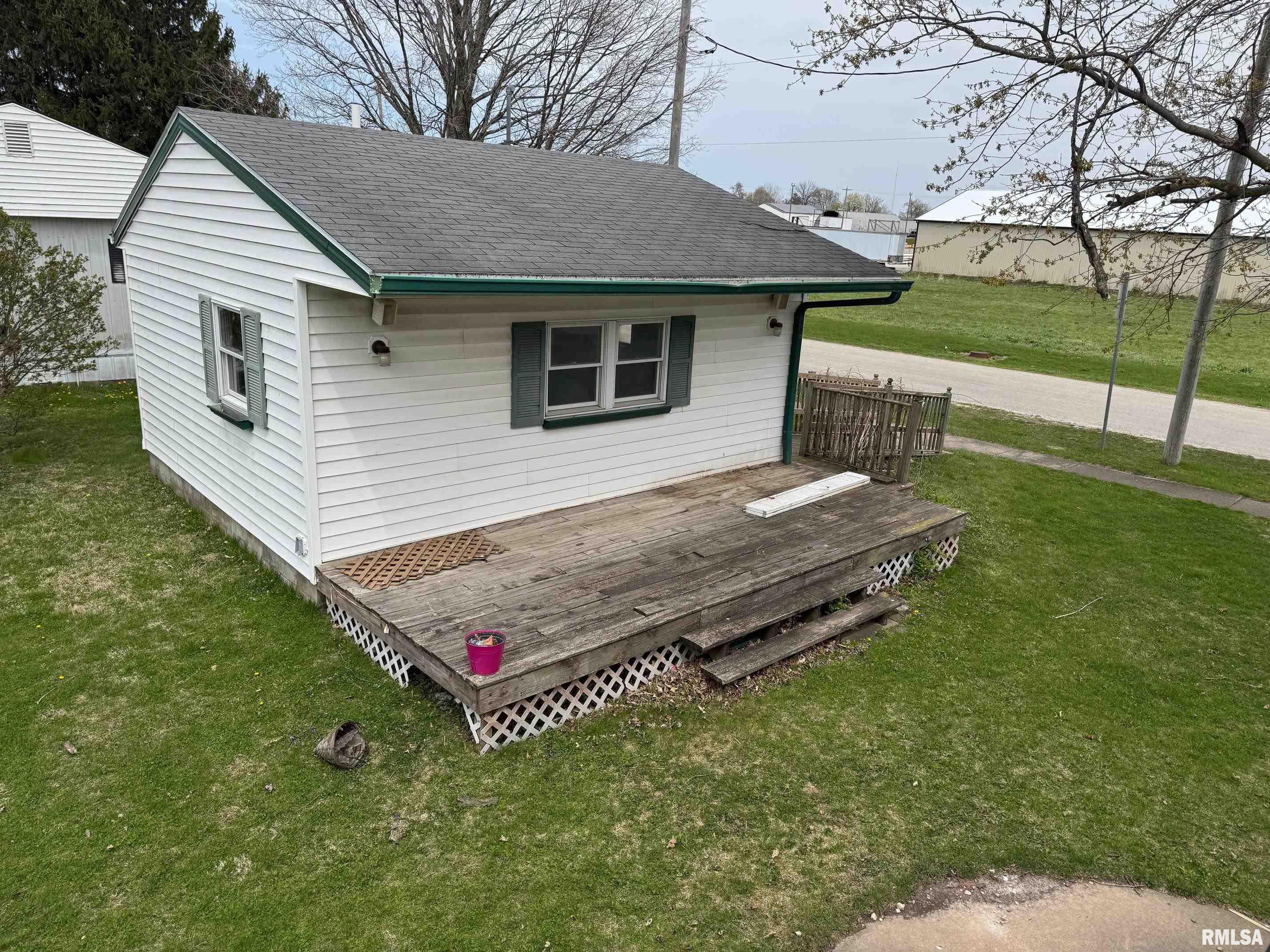 100 Garfield Street, Deer Creek, Illinois image 21