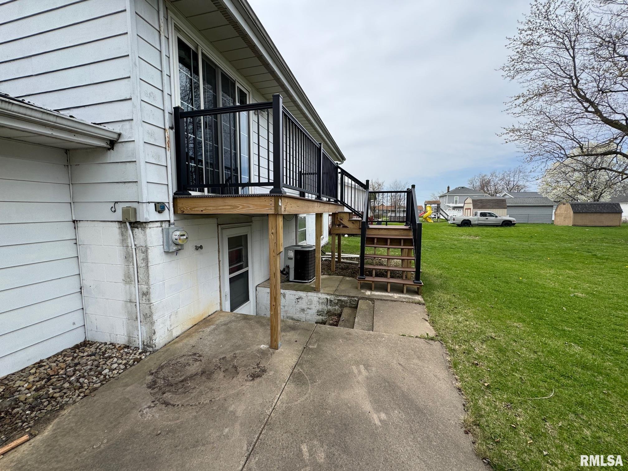 100 Garfield Street, Deer Creek, Illinois image 19