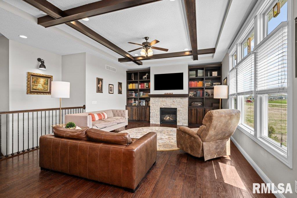 4877 Mason Run, Bettendorf, Iowa image 6