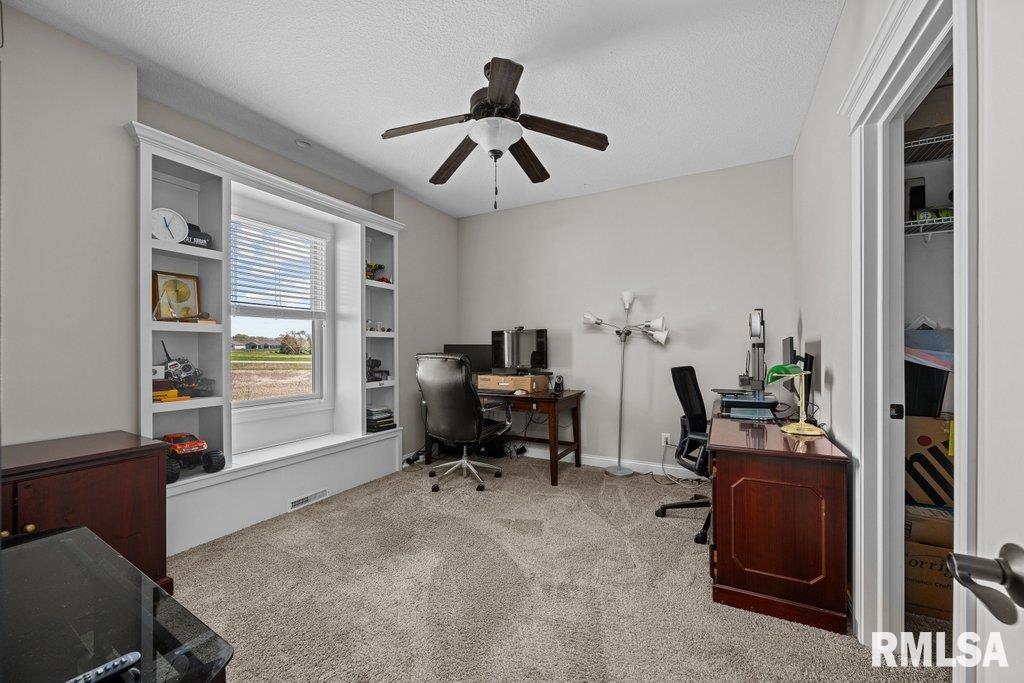 4877 Mason Run, Bettendorf, Iowa image 26