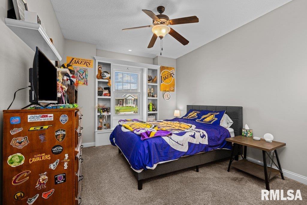 4877 Mason Run, Bettendorf, Iowa image 28
