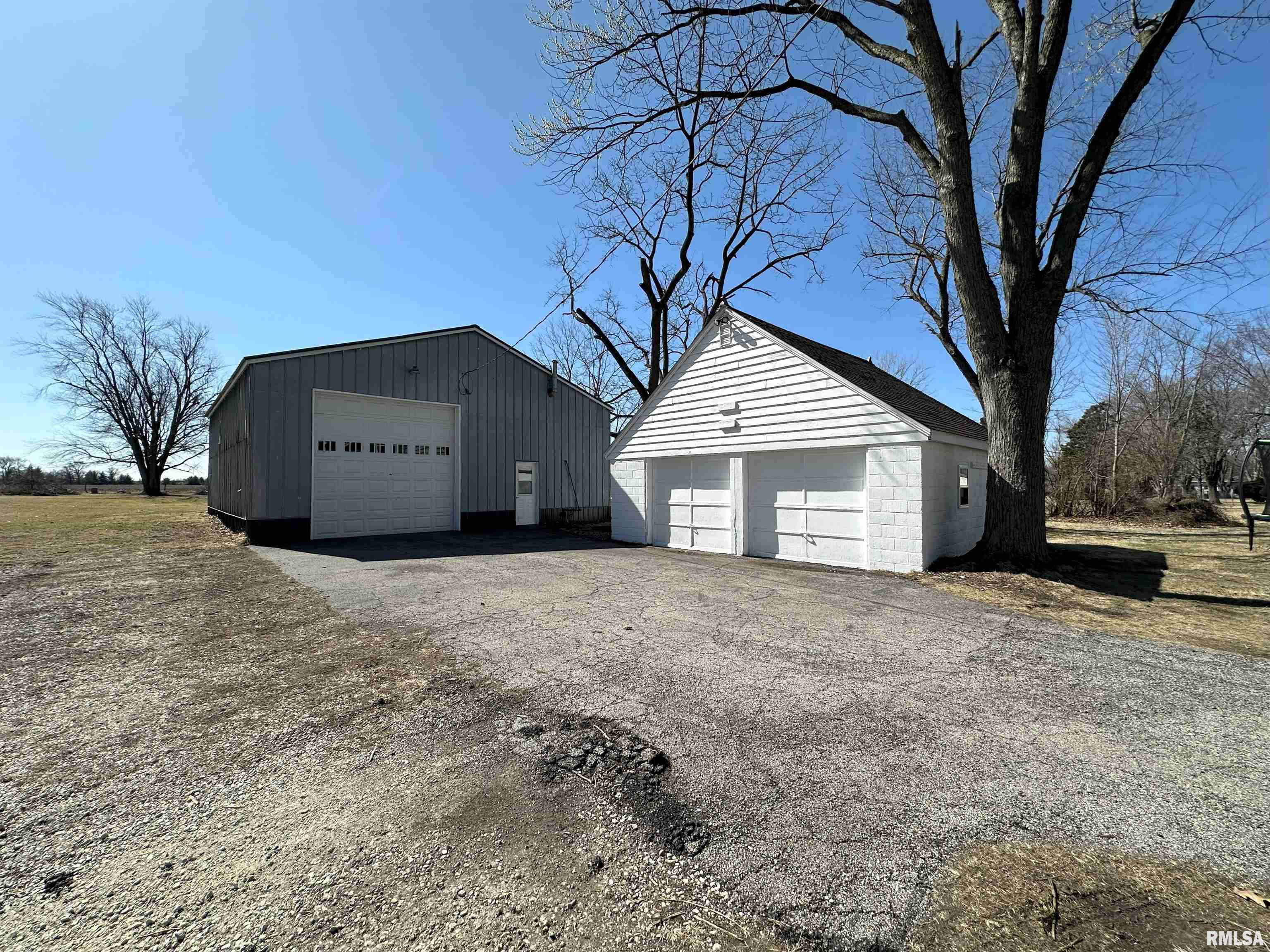 326 Lilac Lane, East Peoria, Illinois image 2