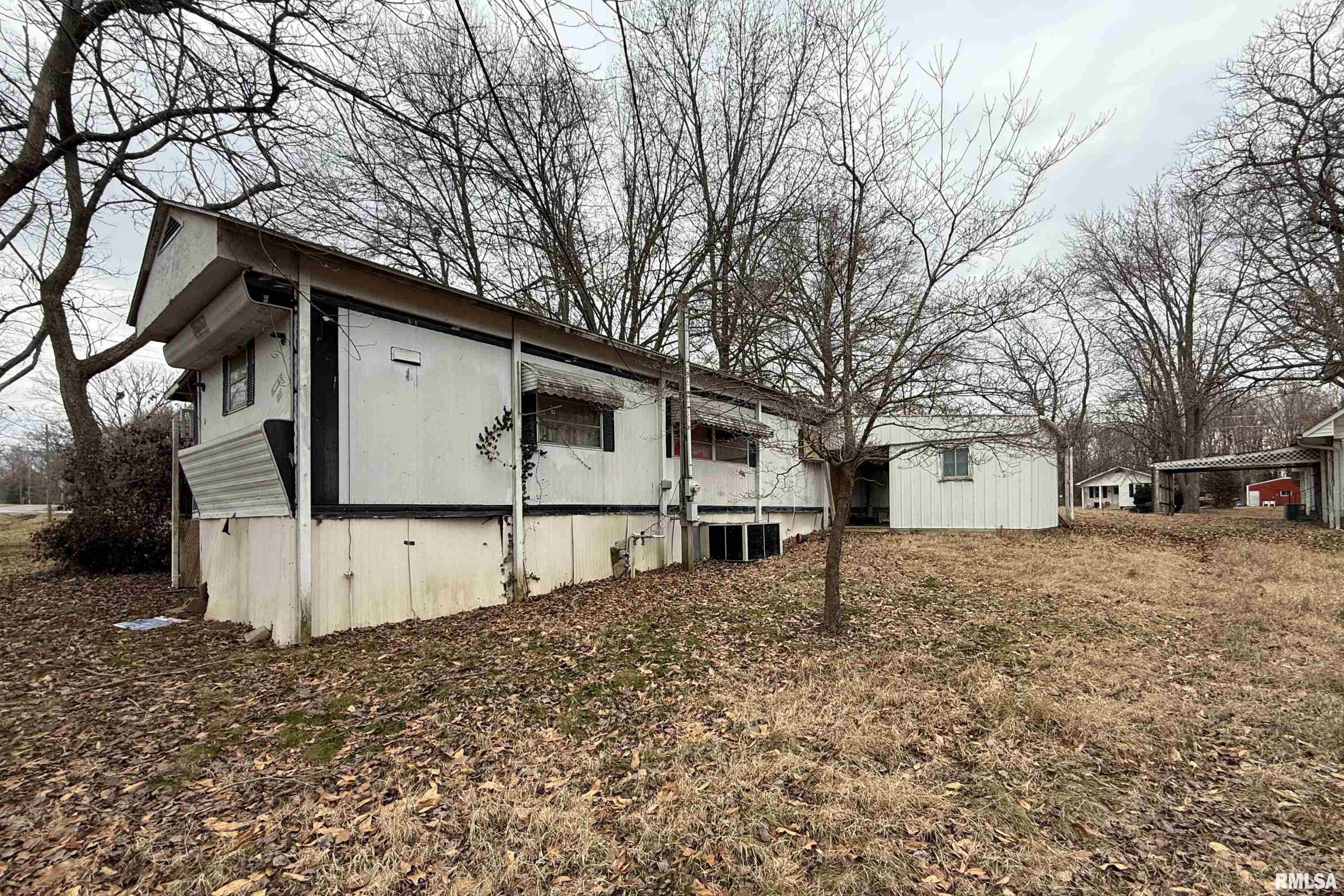 1100 Dial Street, Benton, Illinois image 3