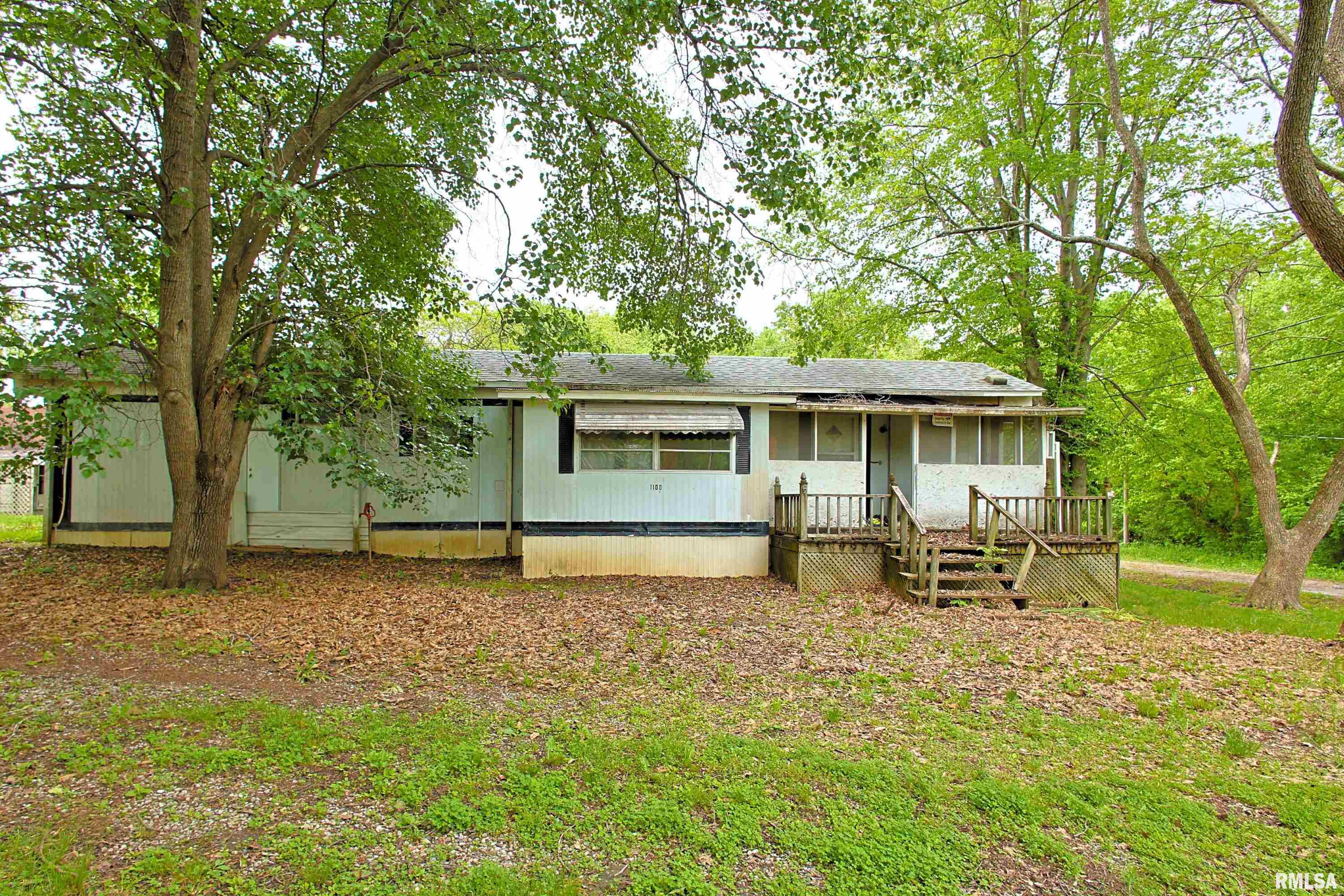 1100 Dial Street, Benton, Illinois image 1