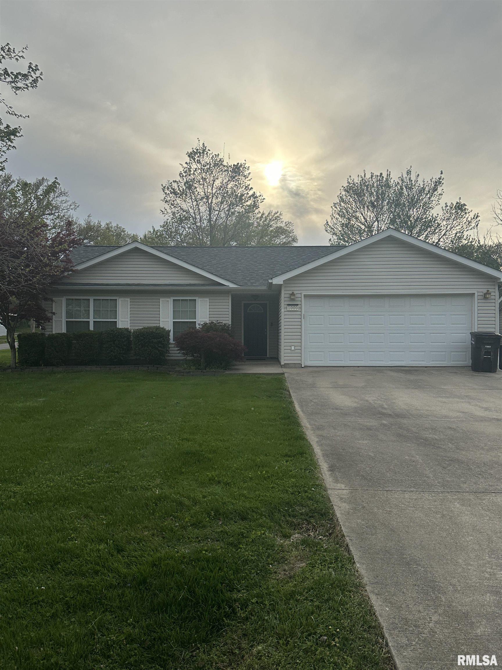 1000 N Almond Street, Carbondale, Illinois image 1