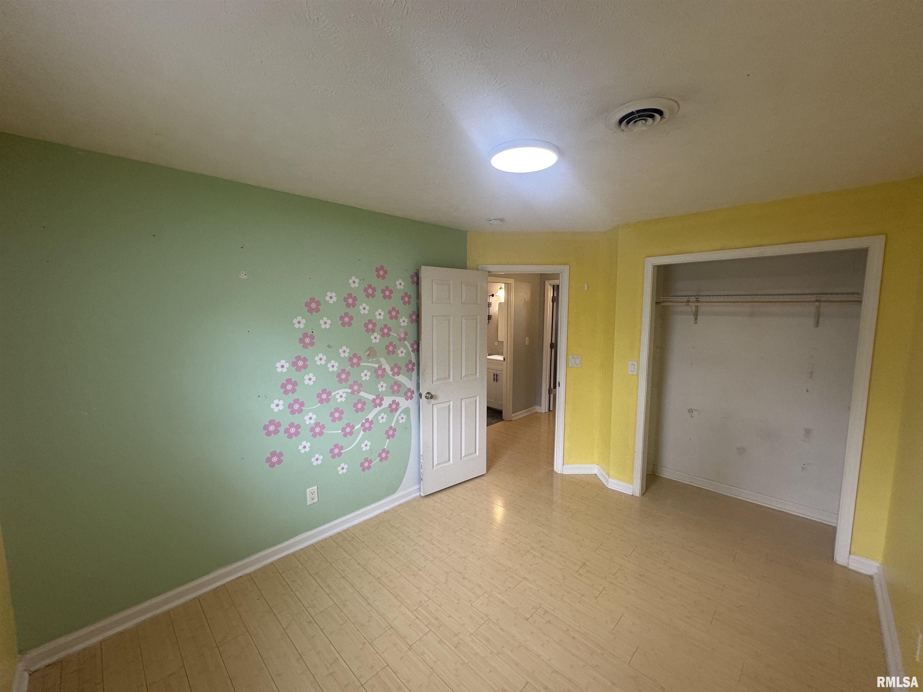1000 N Almond Street, Carbondale, Illinois image 7