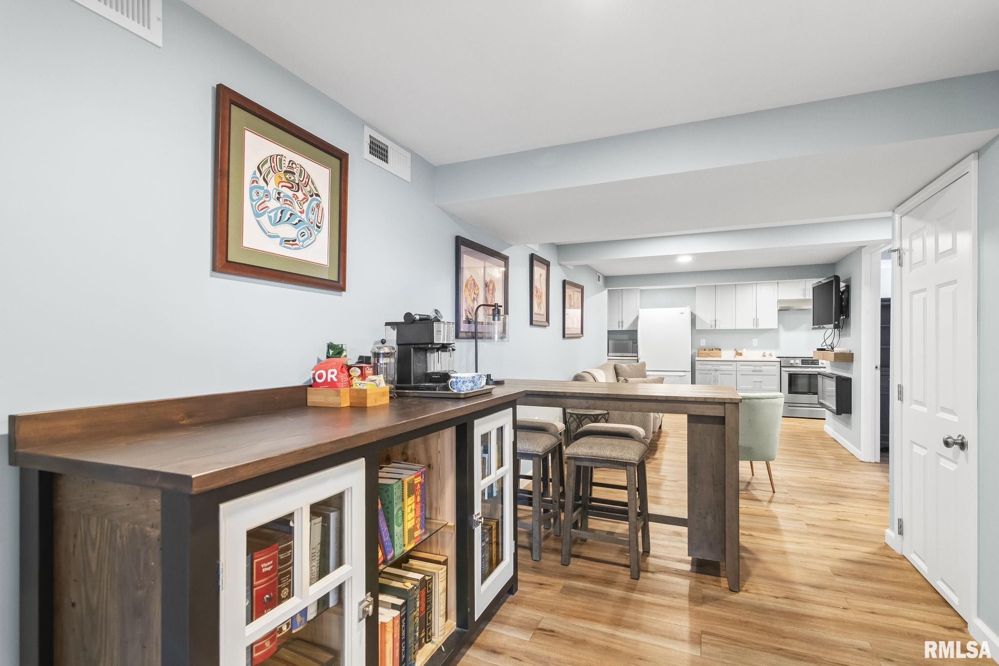 64 N Shore Drive, Petersburg, Illinois image 32