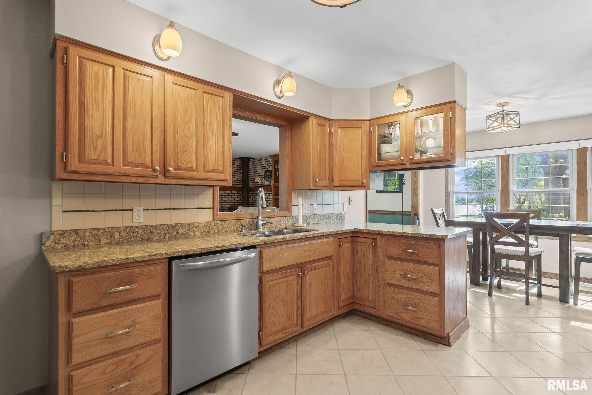 64 N Shore Drive, Petersburg, Illinois image 10