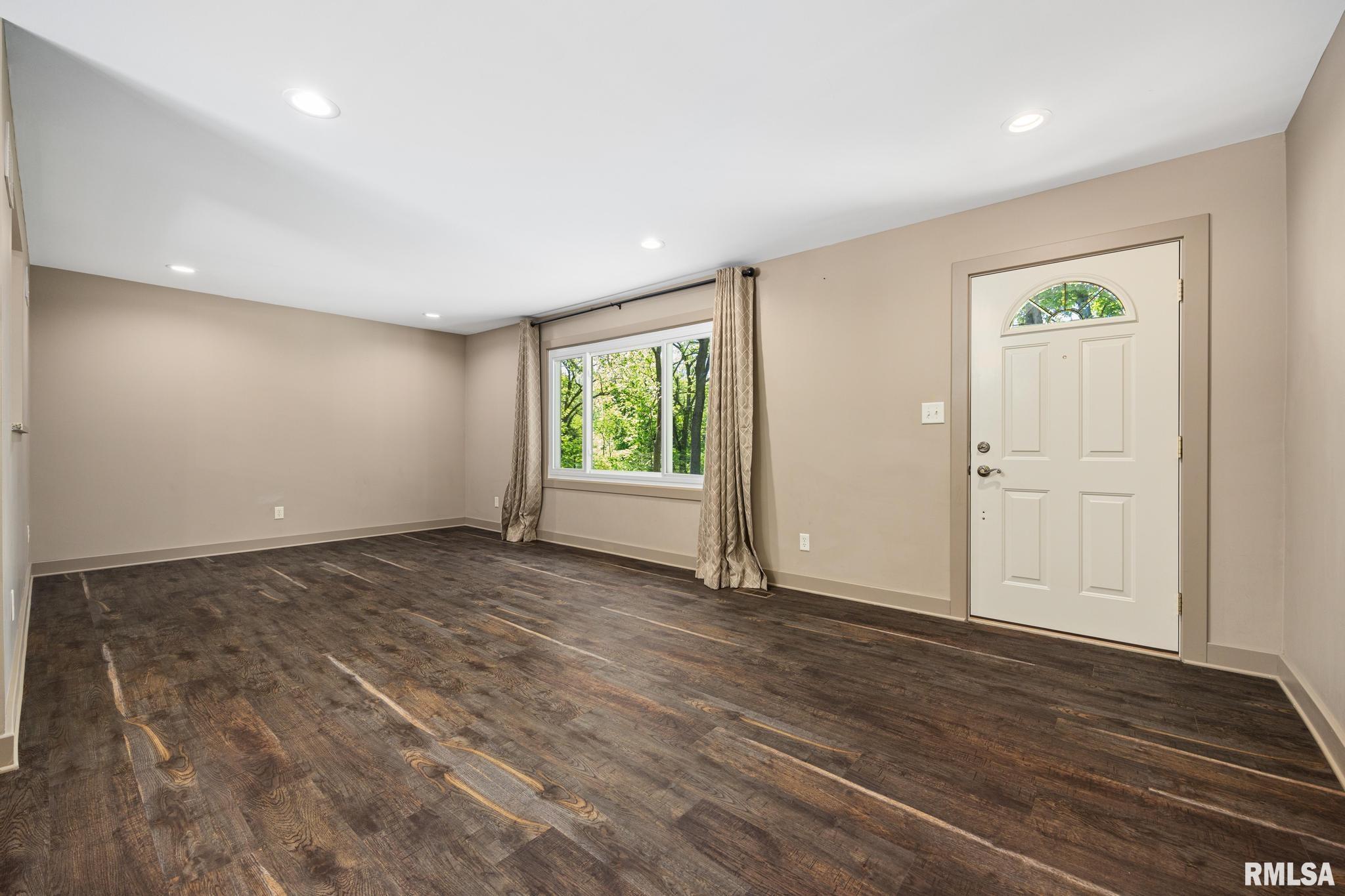 252 Santa Fe Trail, East Peoria, Illinois image 4