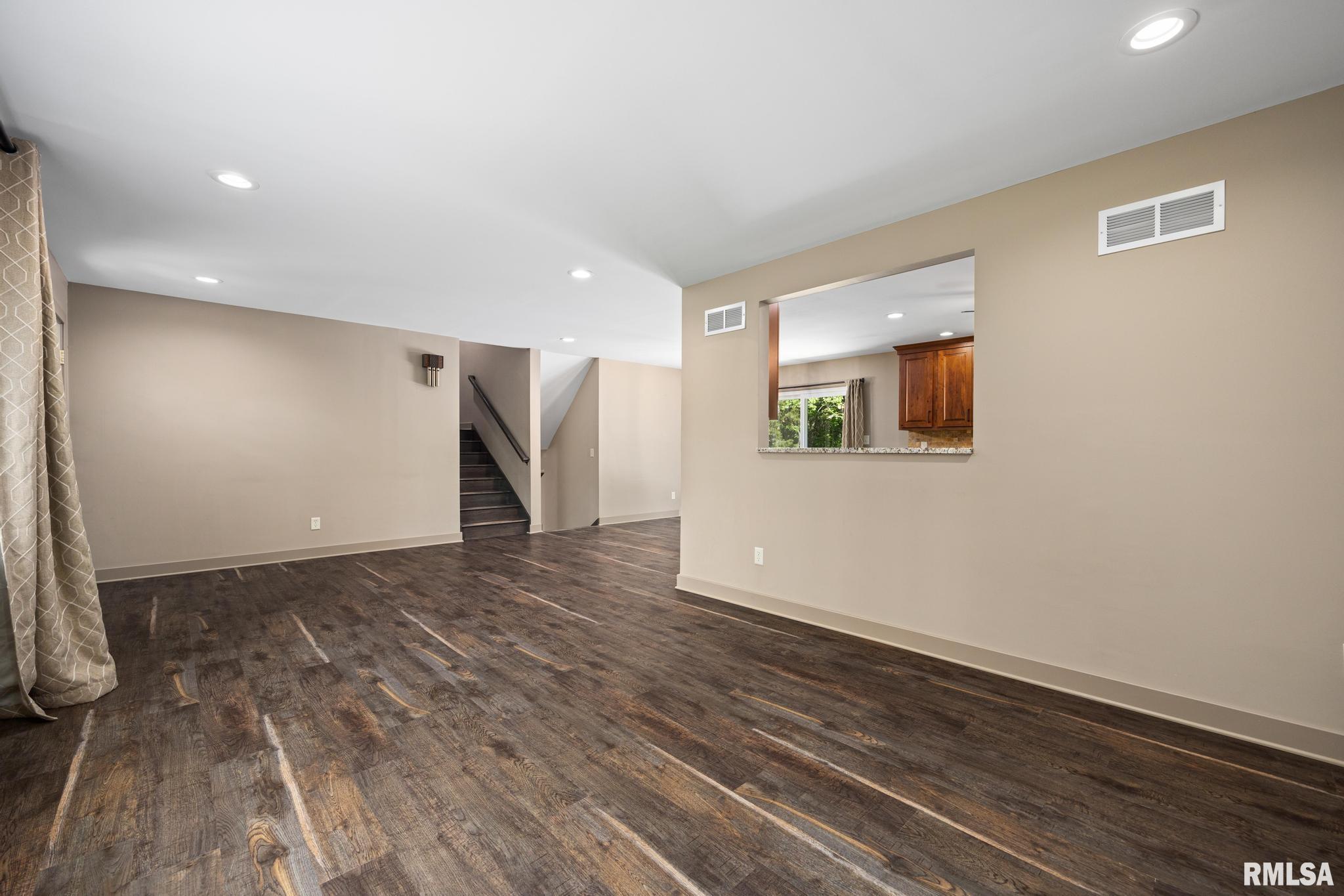 252 Santa Fe Trail, East Peoria, Illinois image 5