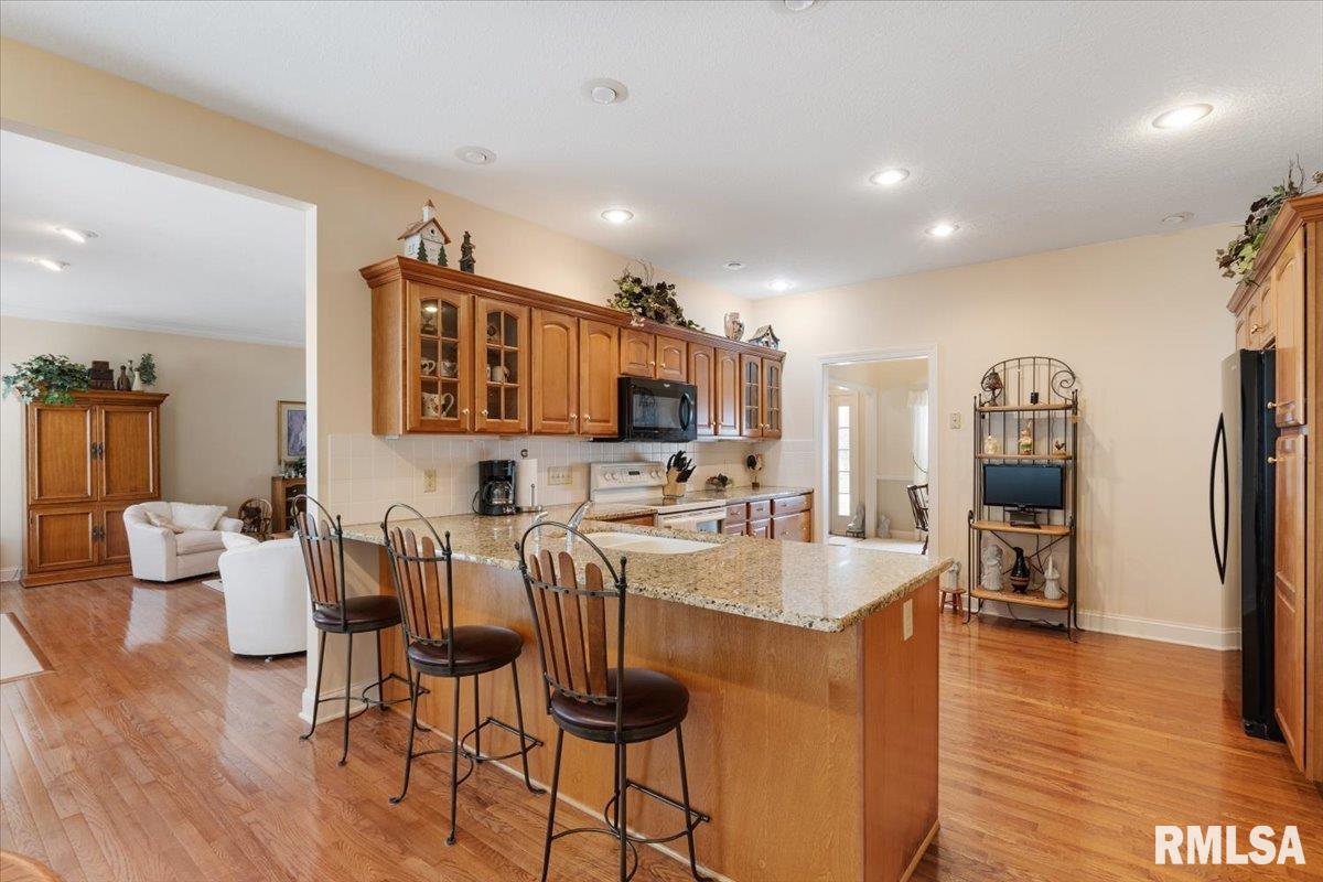 2017 E 47th Street, Davenport, Iowa image 18