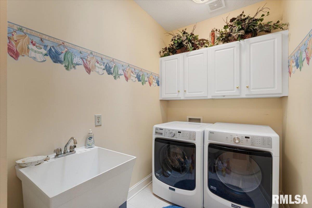 2017 E 47th Street, Davenport, Iowa image 34