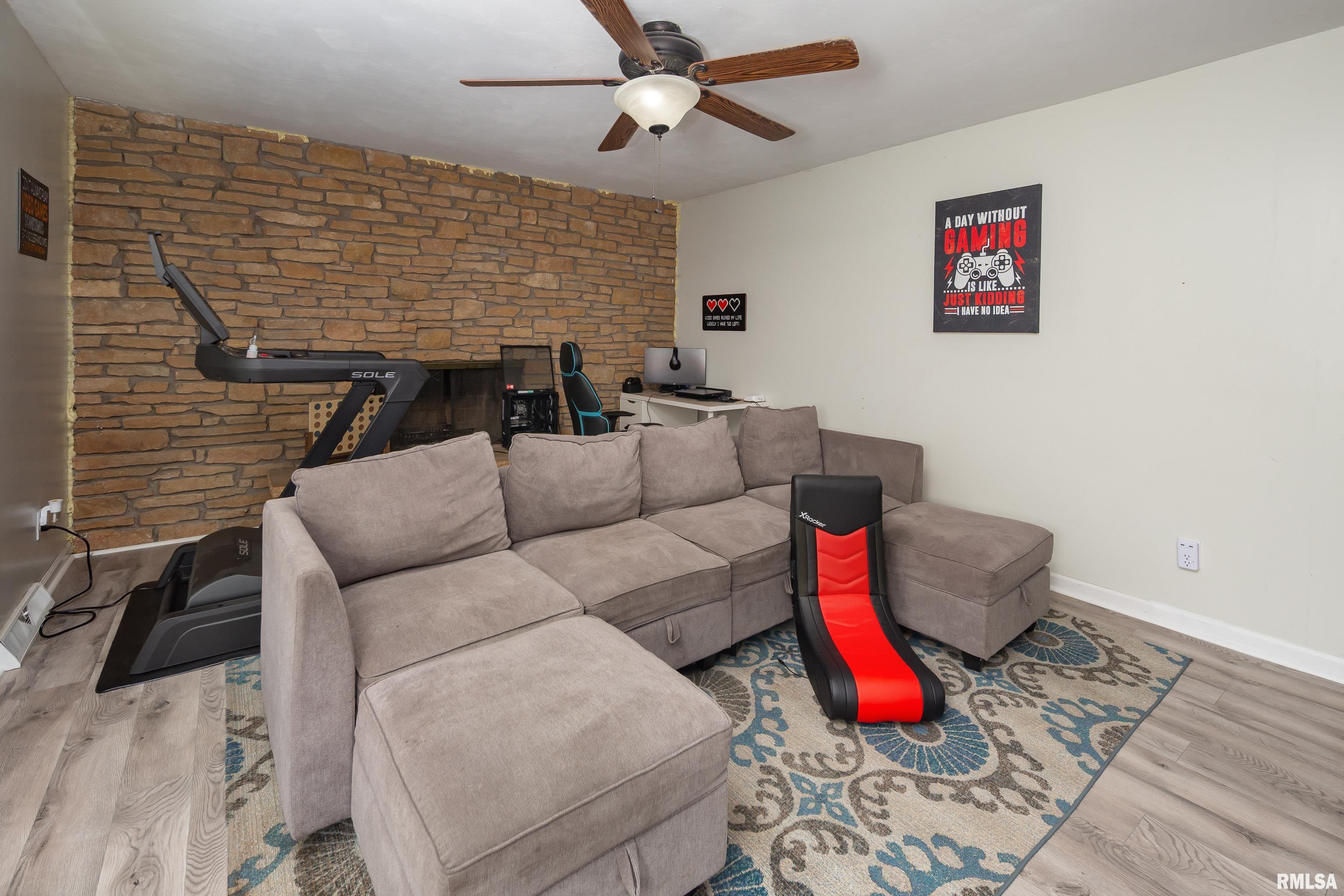 1612 20th Street, Bettendorf, Iowa image 13