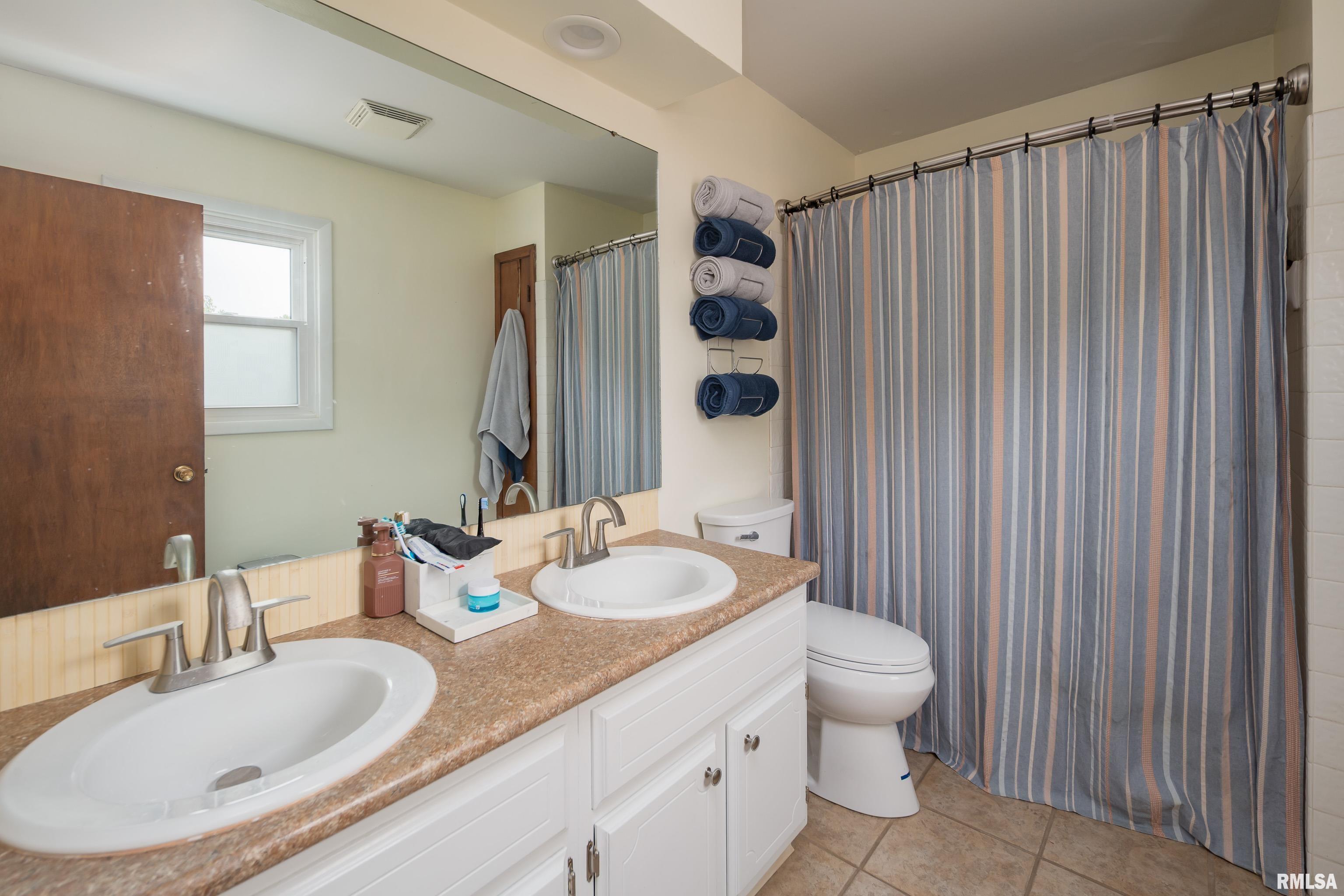 1612 20th Street, Bettendorf, Iowa image 27