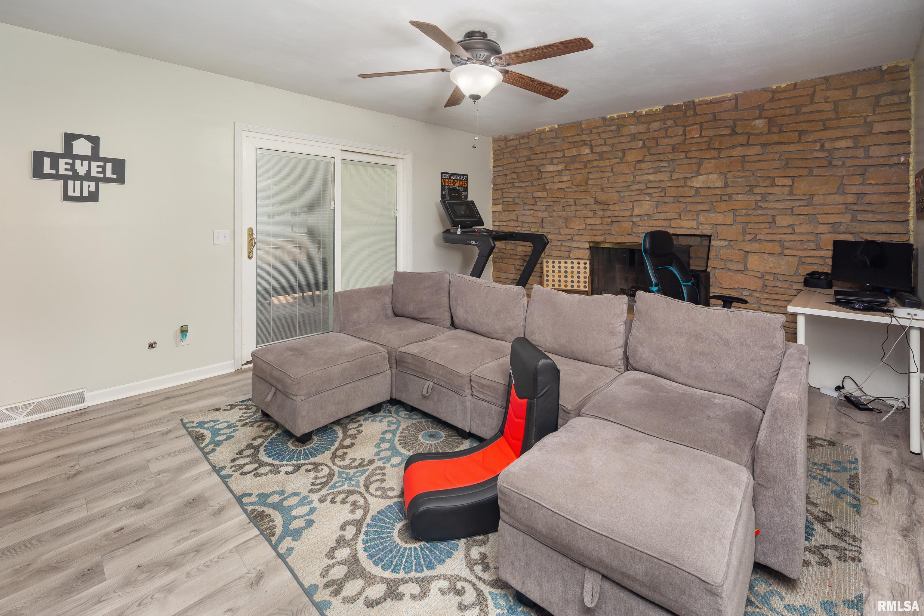 1612 20th Street, Bettendorf, Iowa image 12