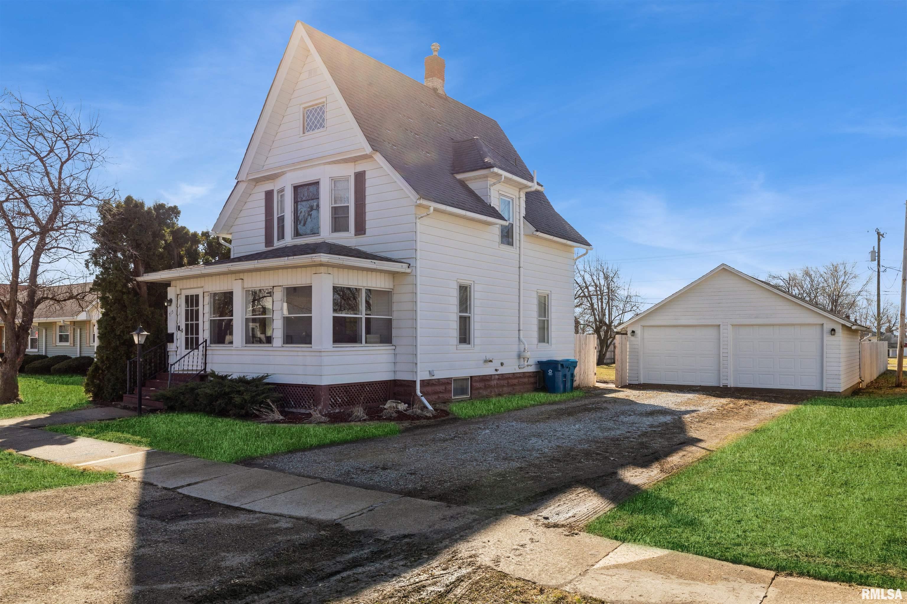 715 5th Street, De Witt, Iowa image 2