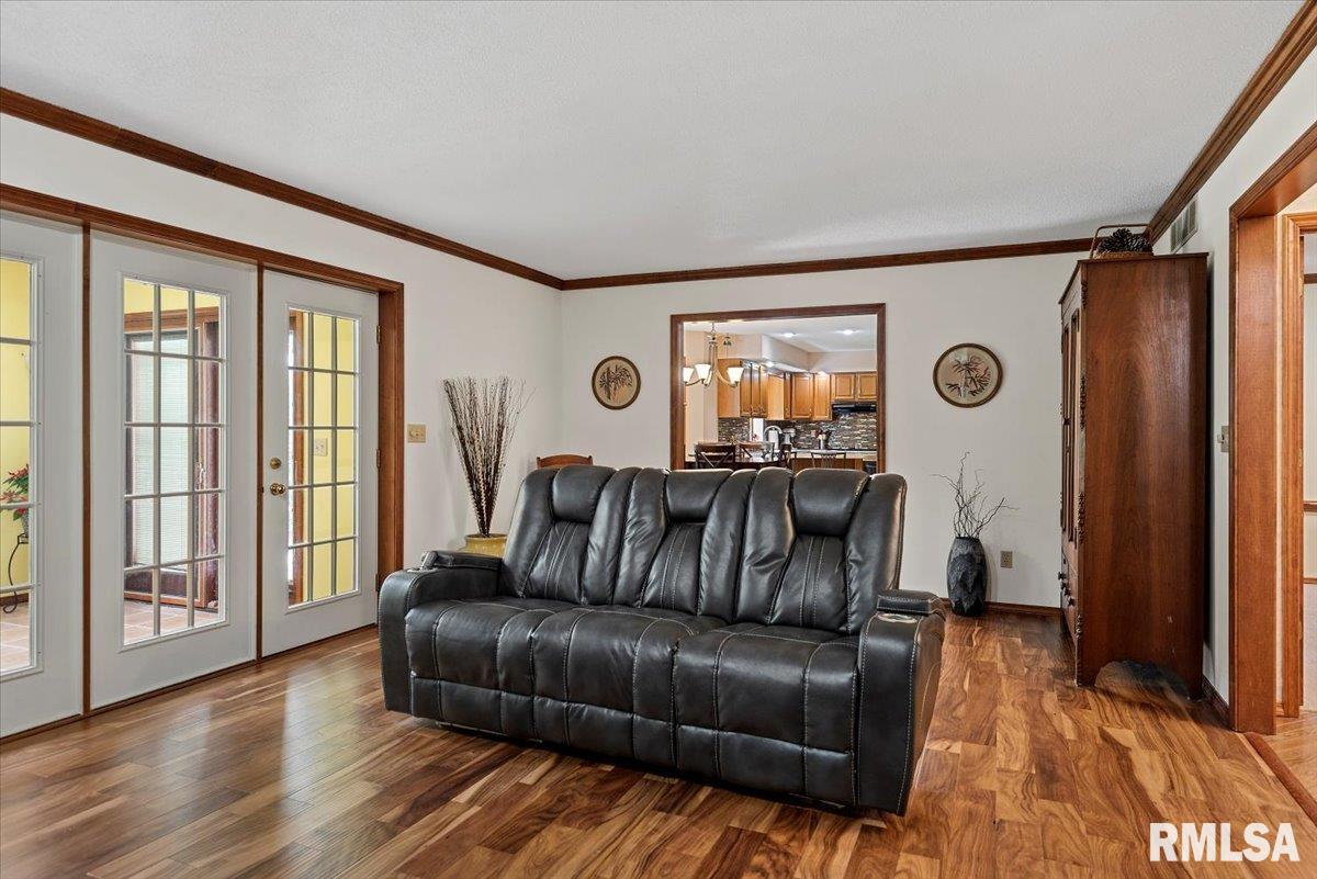 75 Brighton Road, Springfield, Illinois image 9