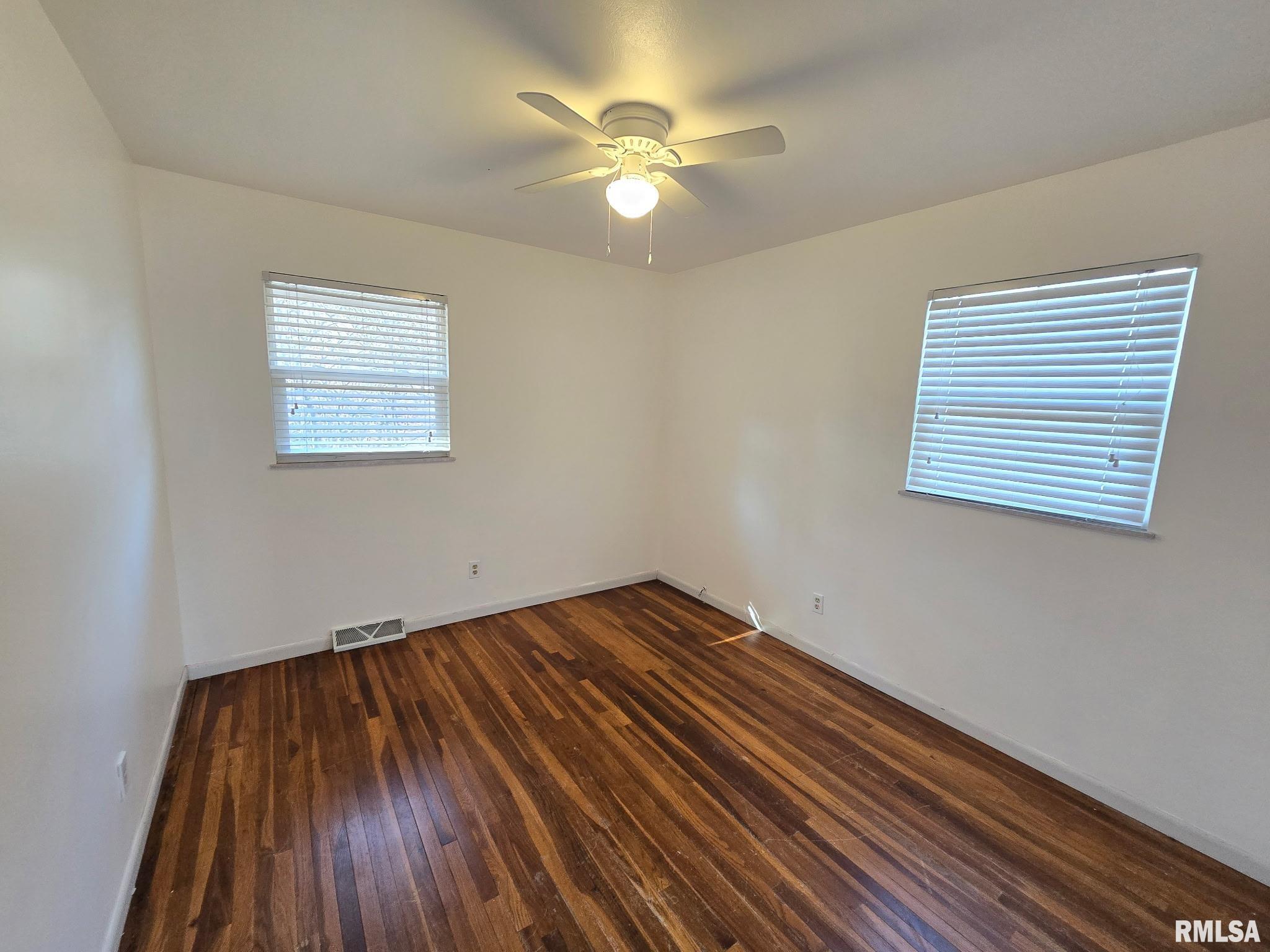 2310 W Kensington Drive, Peoria, Illinois image 18