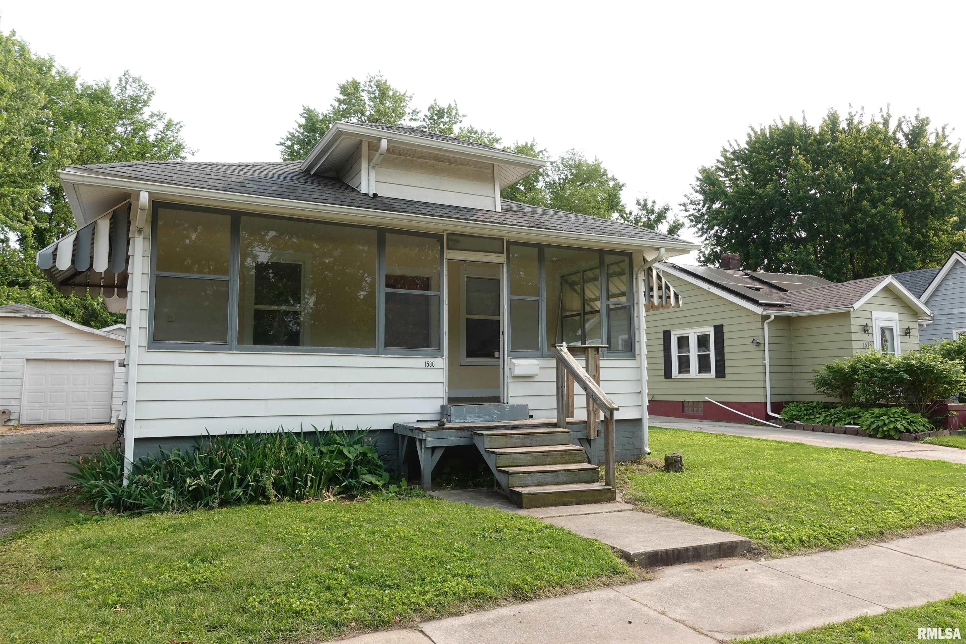 1586 E North Street, Galesburg, Illinois image 3