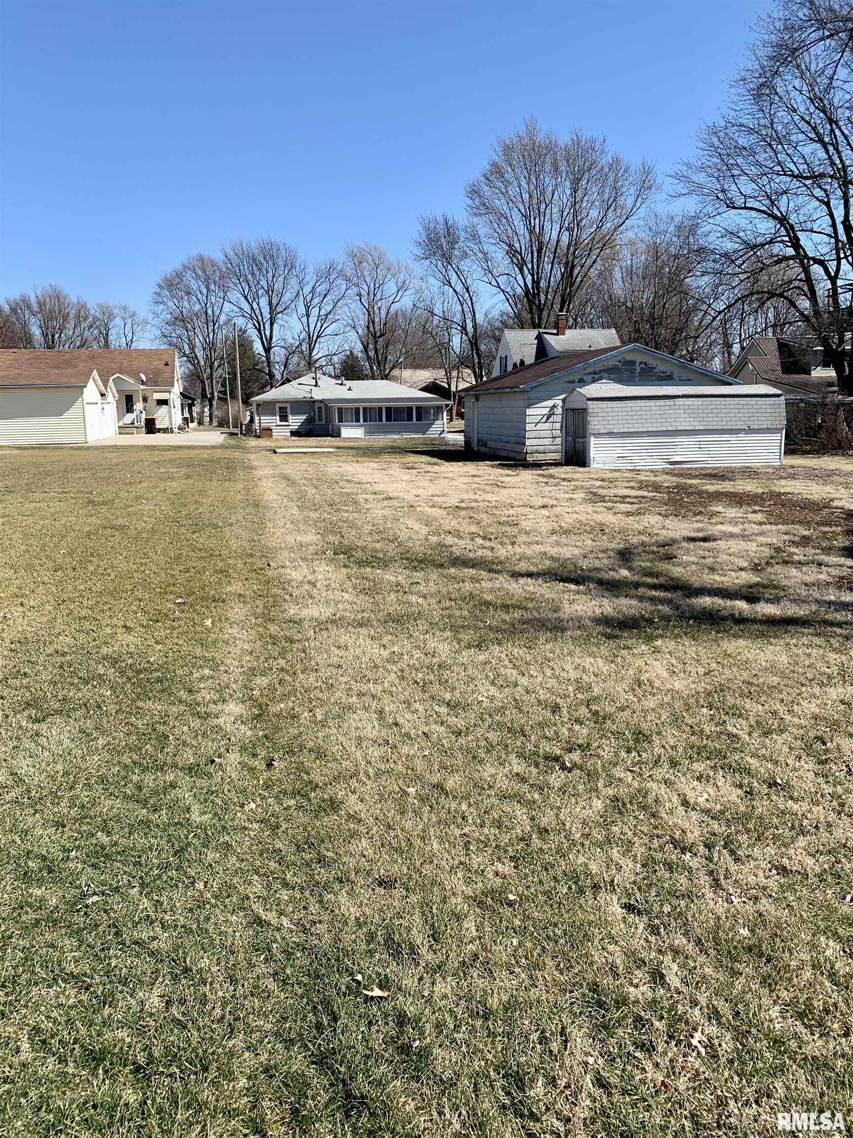 1721 S East Street, Jacksonville, Illinois image 5