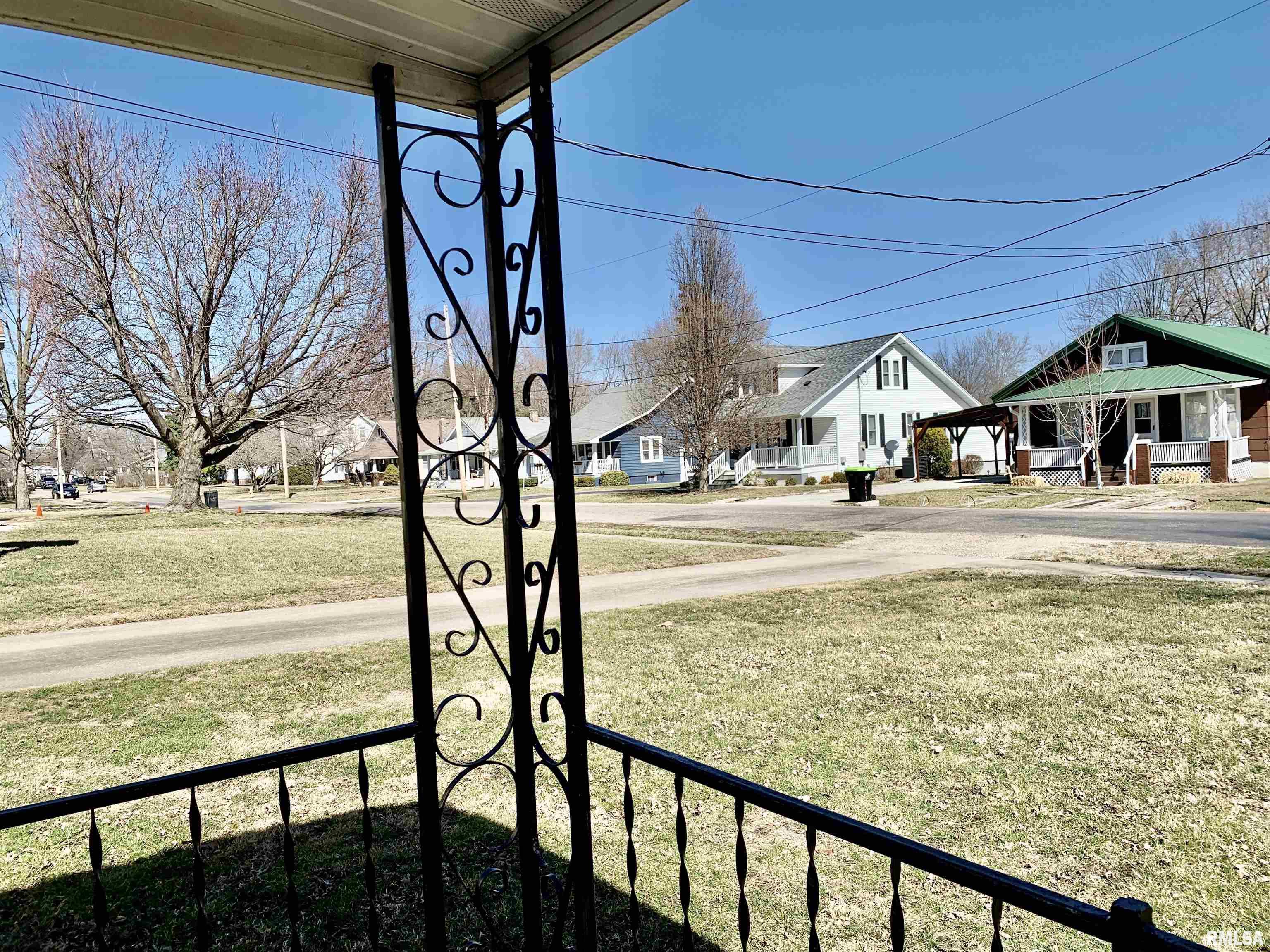 1721 S East Street, Jacksonville, Illinois image 3