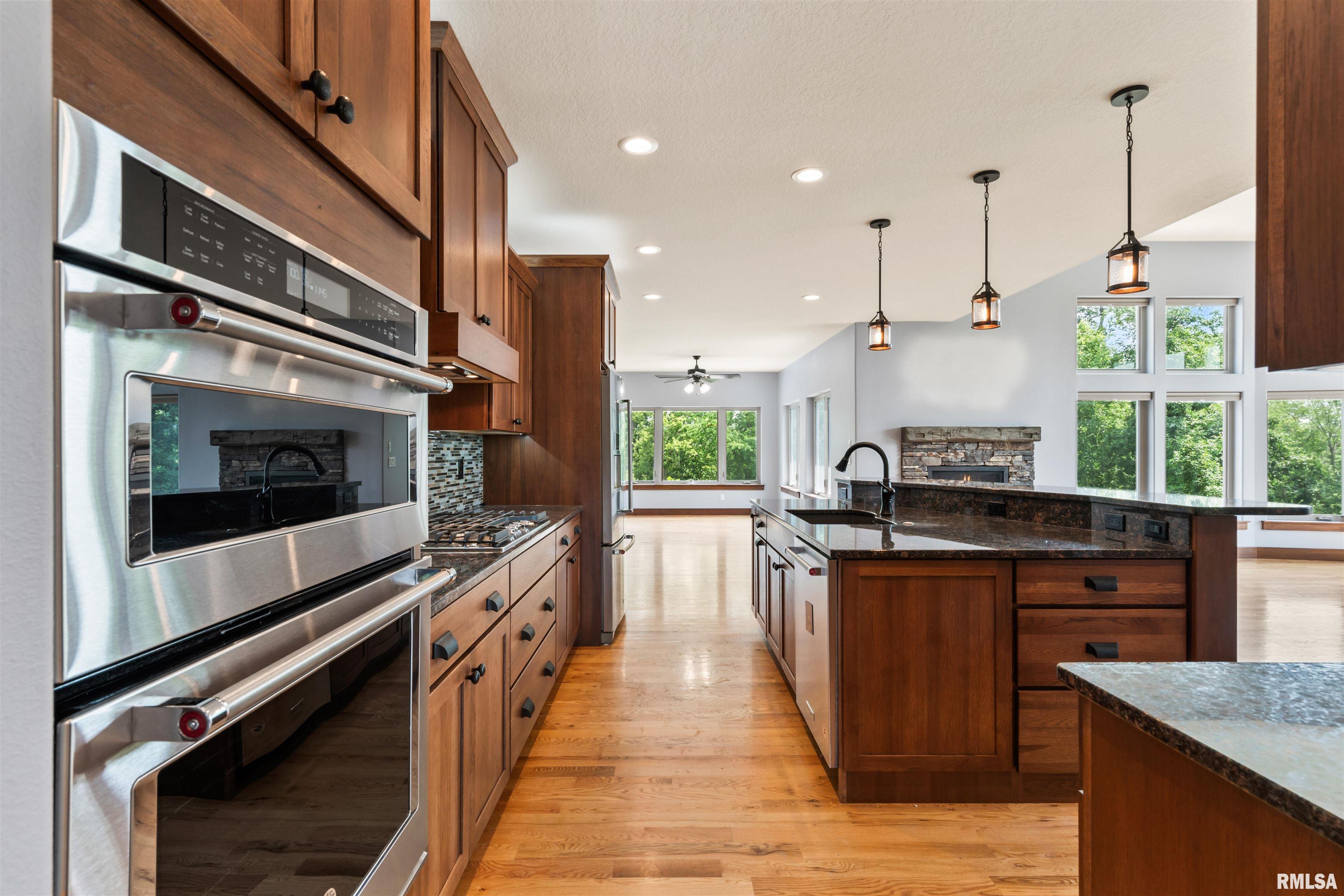 5220 Burr Oak Court, Cedar Rapids, Iowa image 11