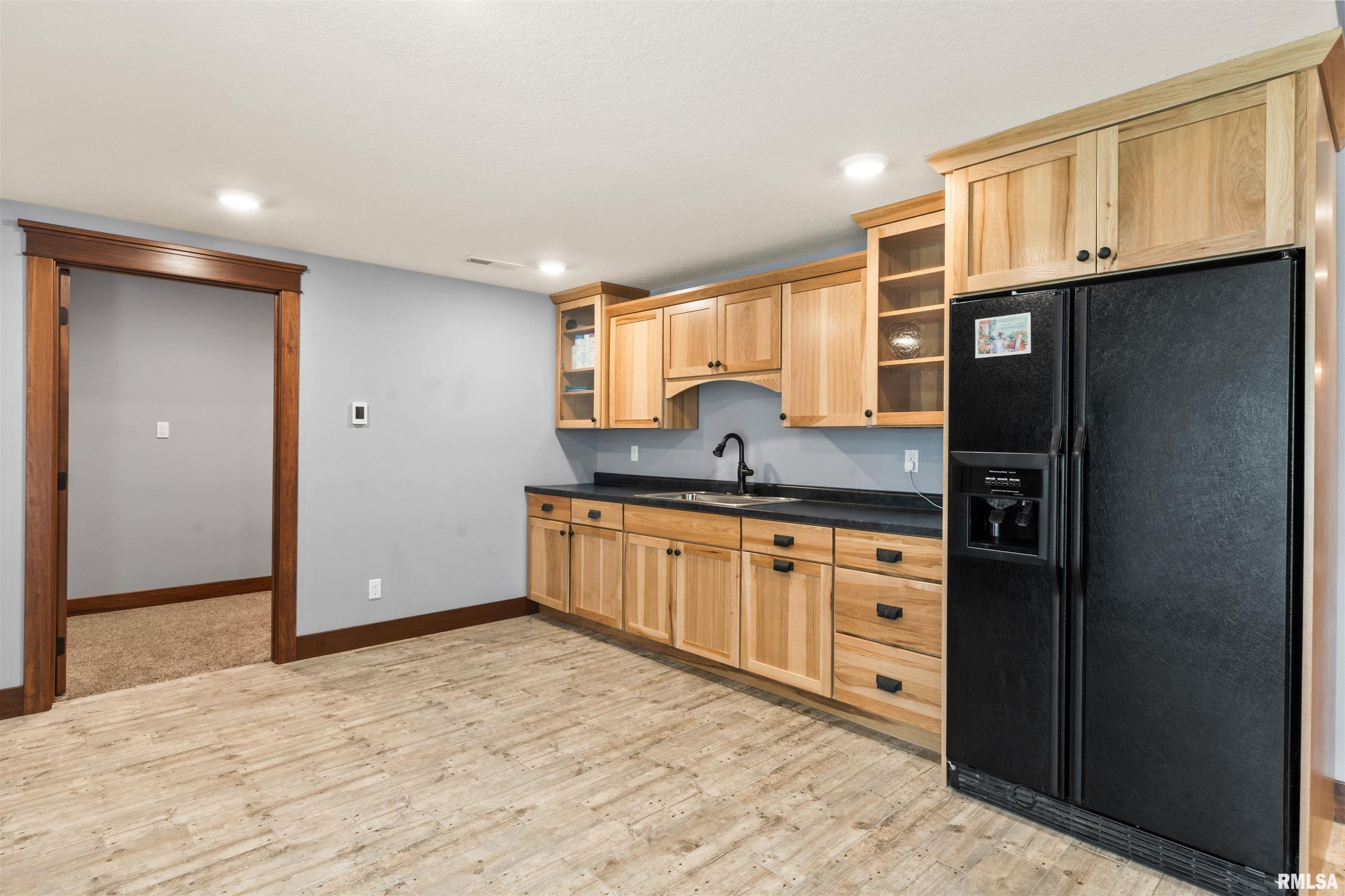5220 Burr Oak Court, Cedar Rapids, Iowa image 25