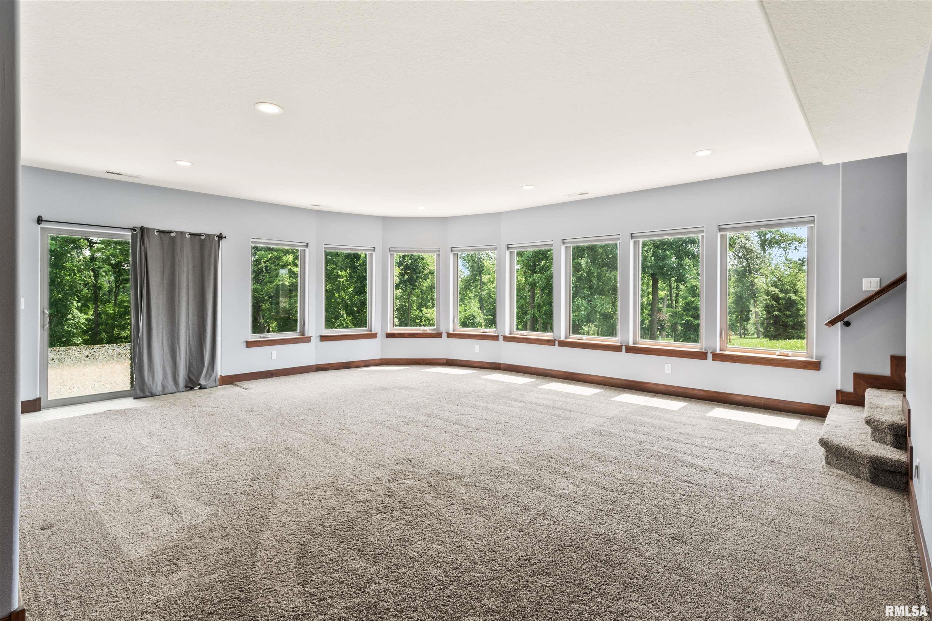 5220 Burr Oak Court, Cedar Rapids, Iowa image 23