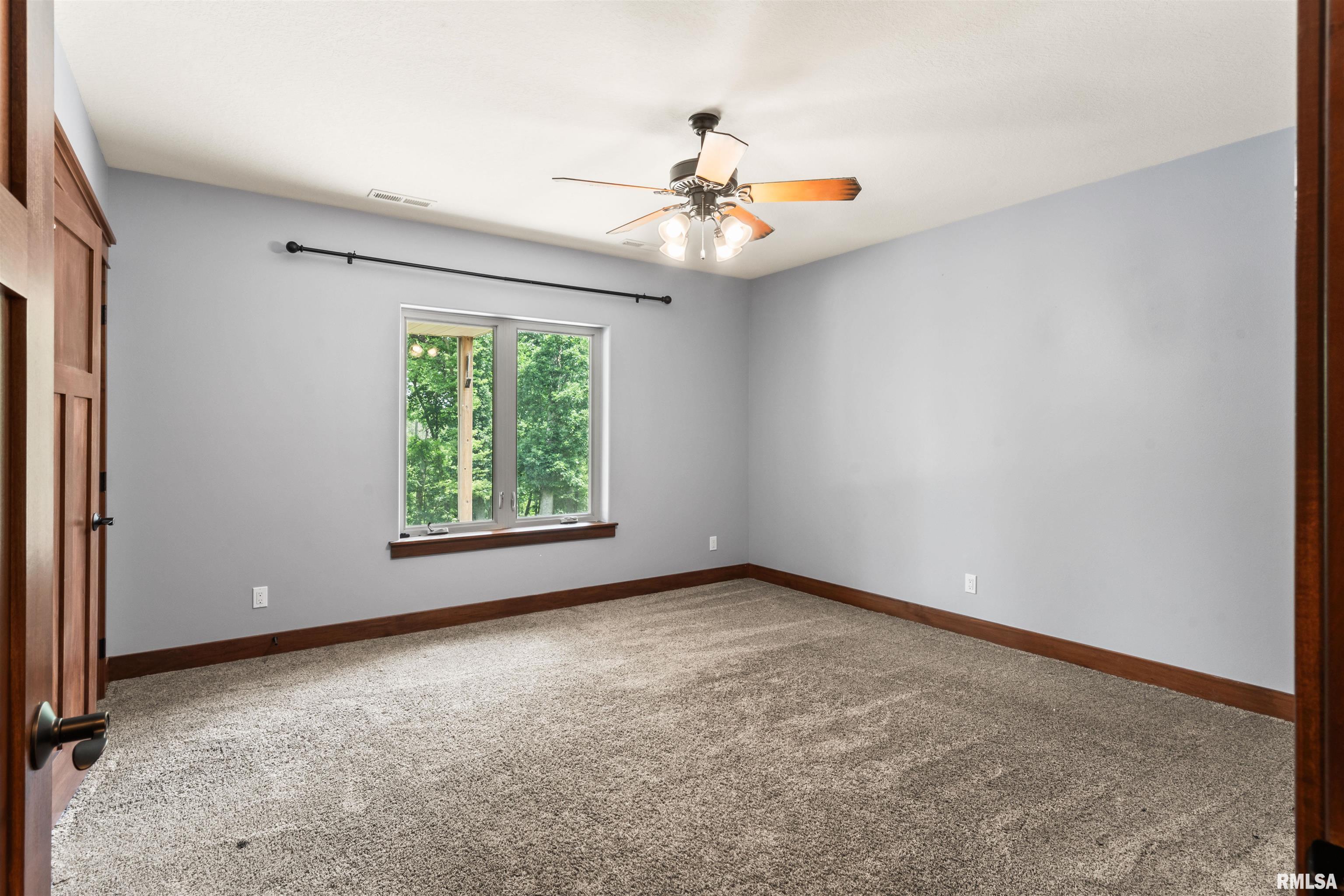 5220 Burr Oak Court, Cedar Rapids, Iowa image 29