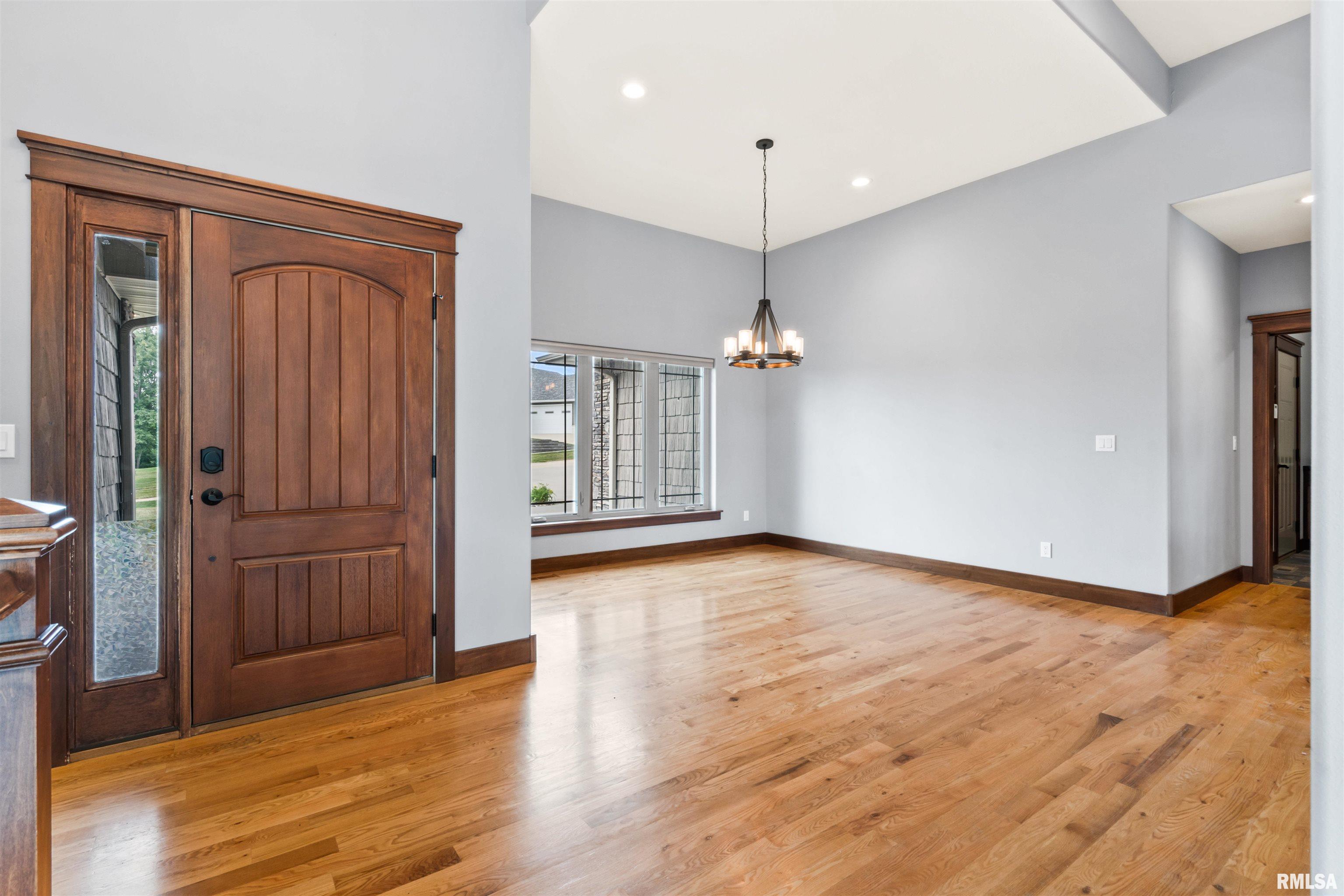 5220 Burr Oak Court, Cedar Rapids, Iowa image 4