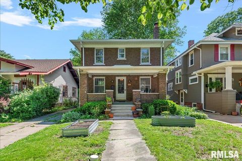 Homes For Sale - 1724 S Lowell Avenue<br/> Springfield, IL 62704