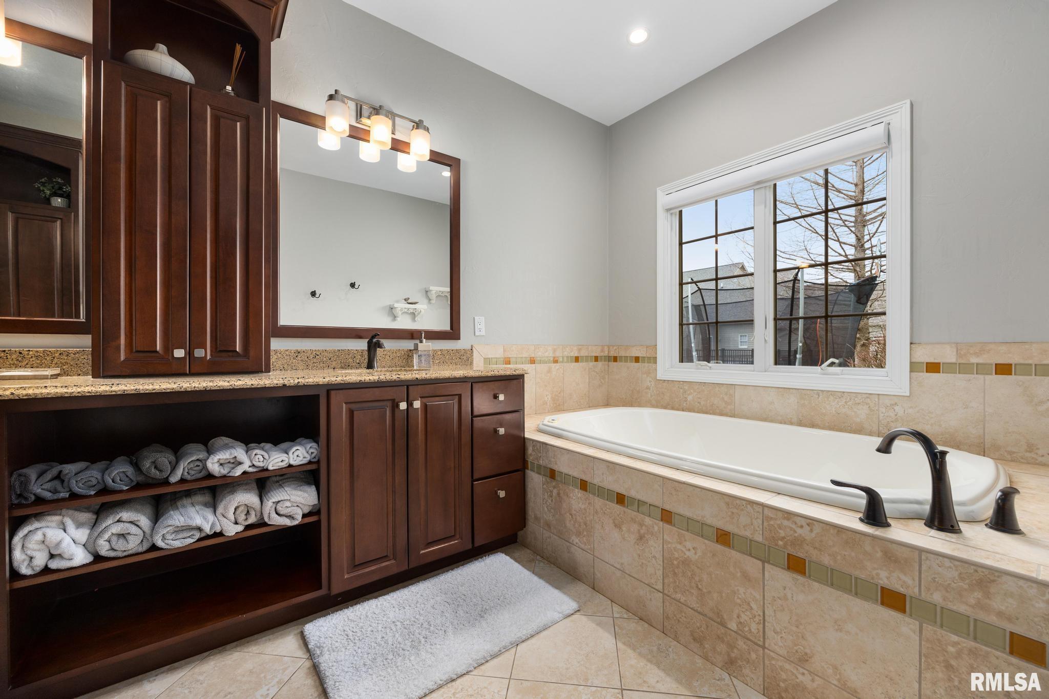 31 Sapphire Point, Morton, Illinois image 29