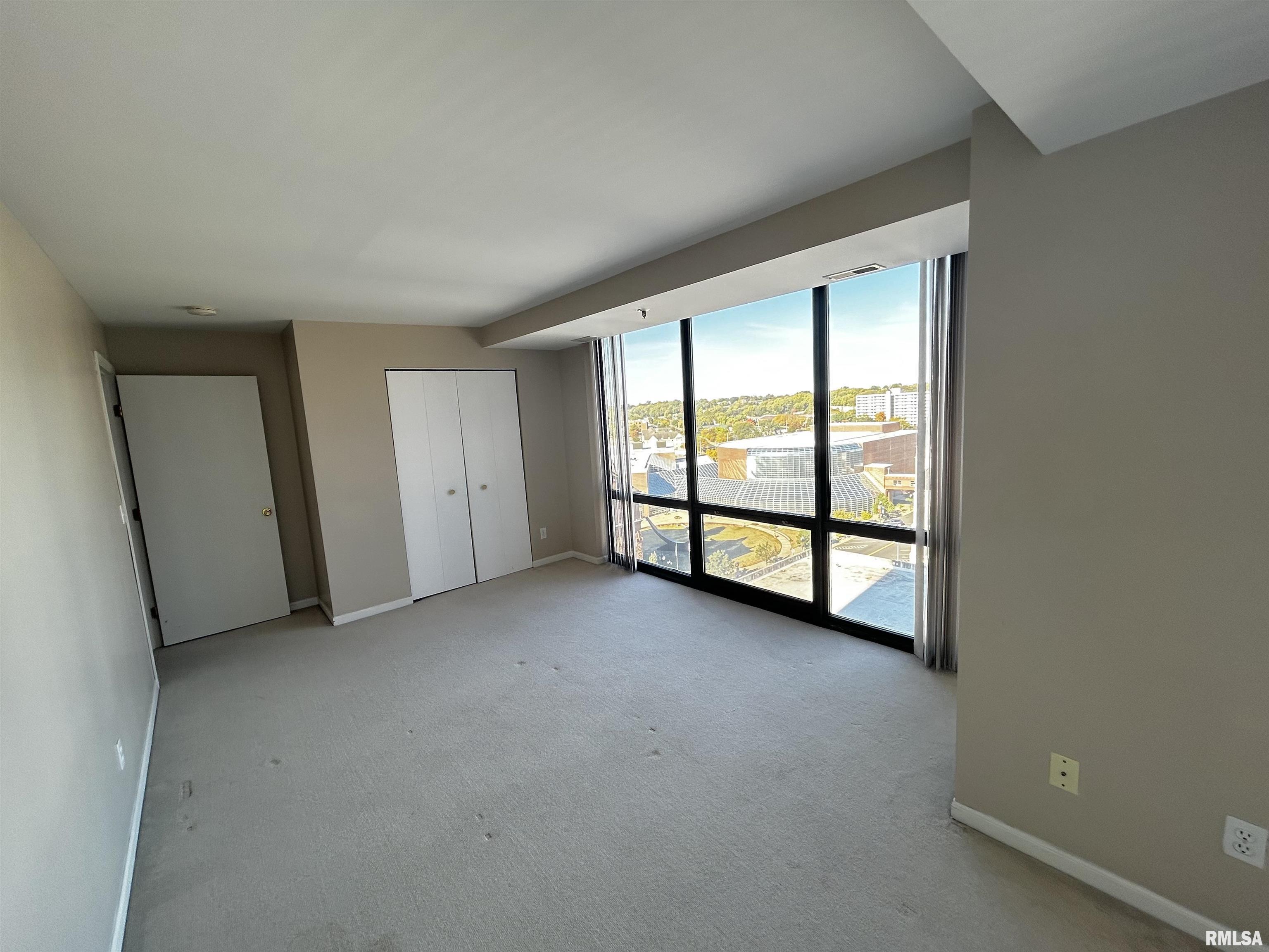 125 SW Jefferson Avenue #W14NE, Peoria, Illinois image 26